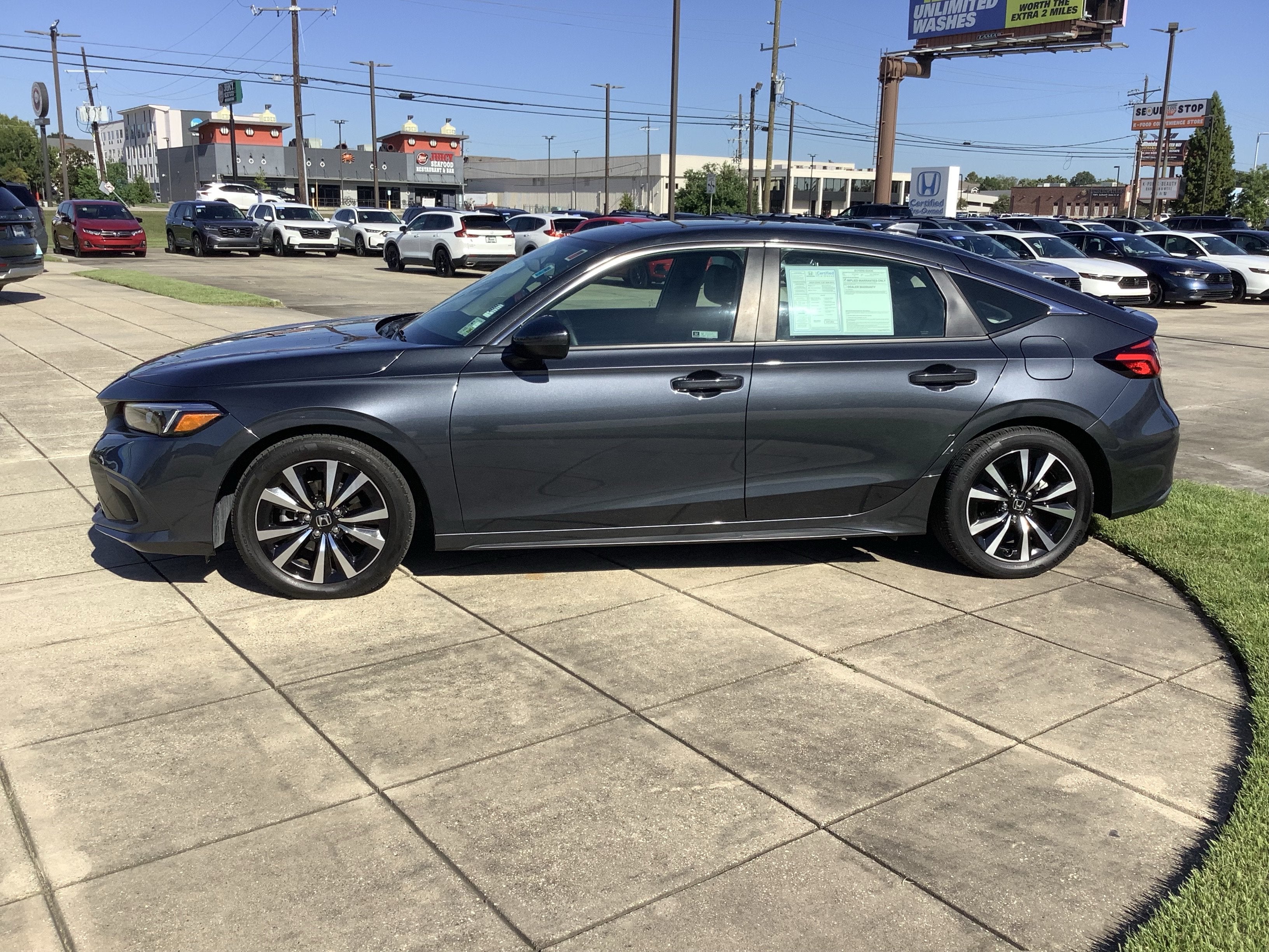 2024 Honda Civic Hatchback EX-L