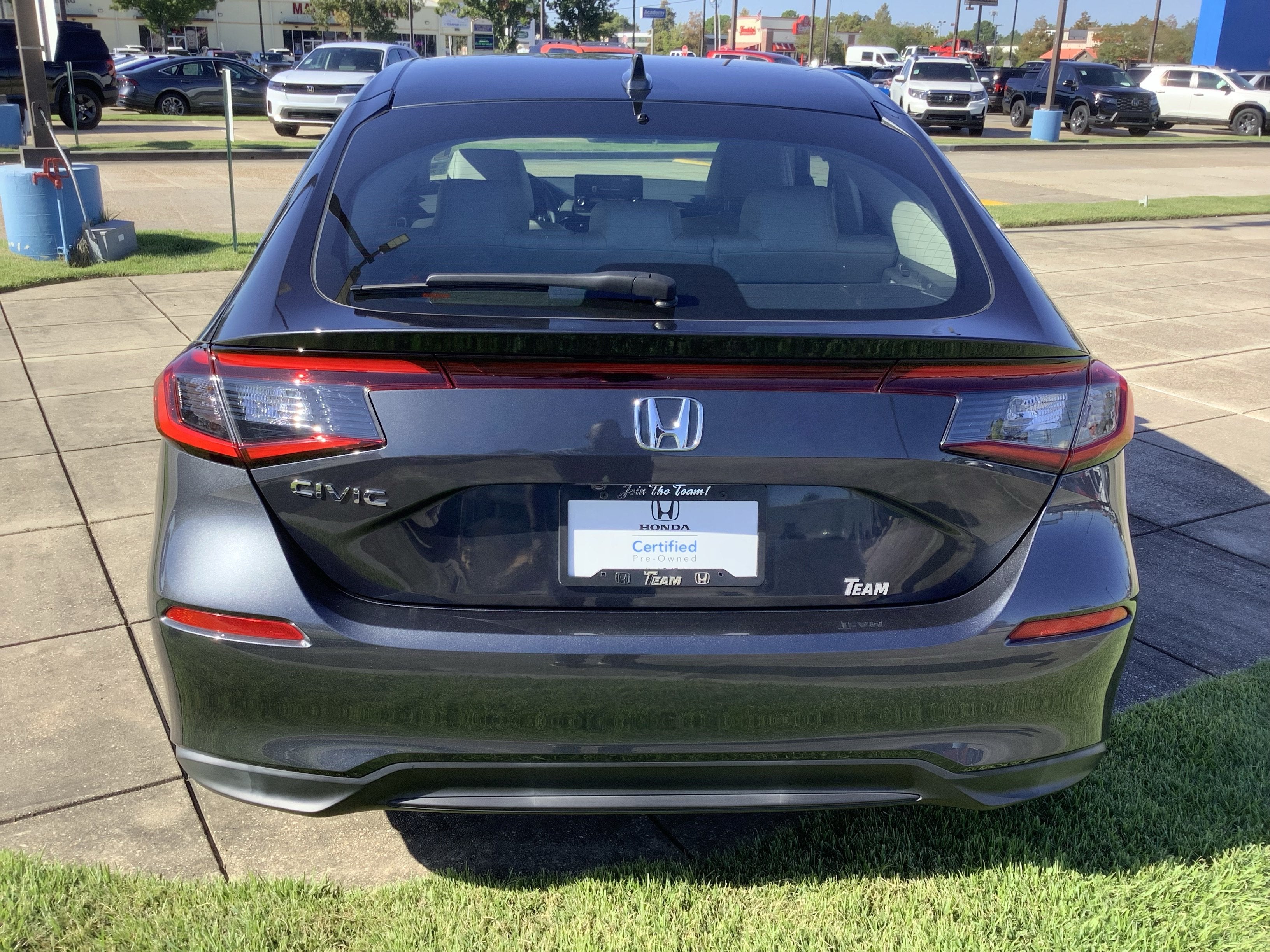 2024 Honda Civic Hatchback EX-L - Photo 7