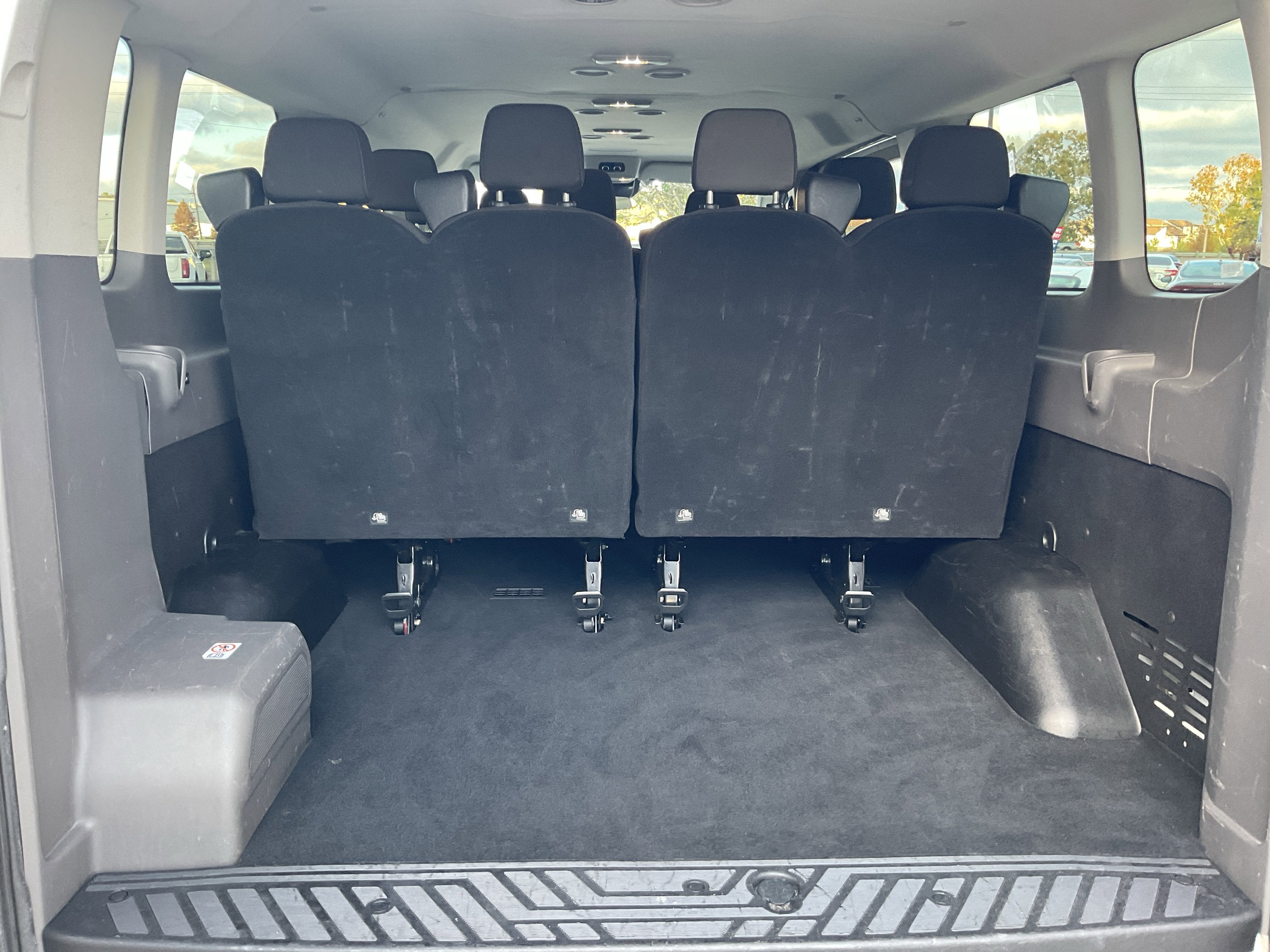 2023 Ford Transit Passenger Wagon XLT