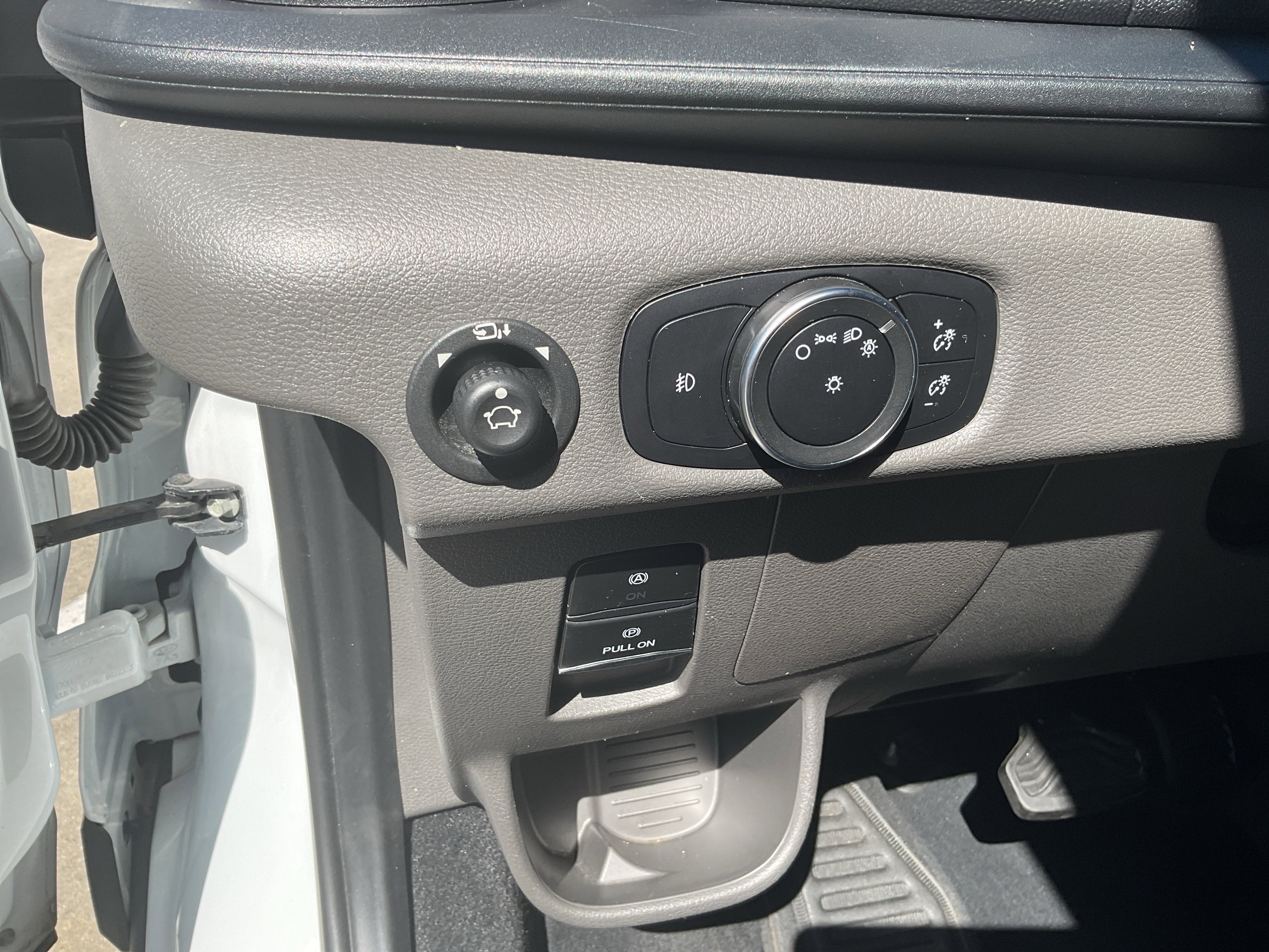 2023 Ford Transit Passenger Wagon XLT