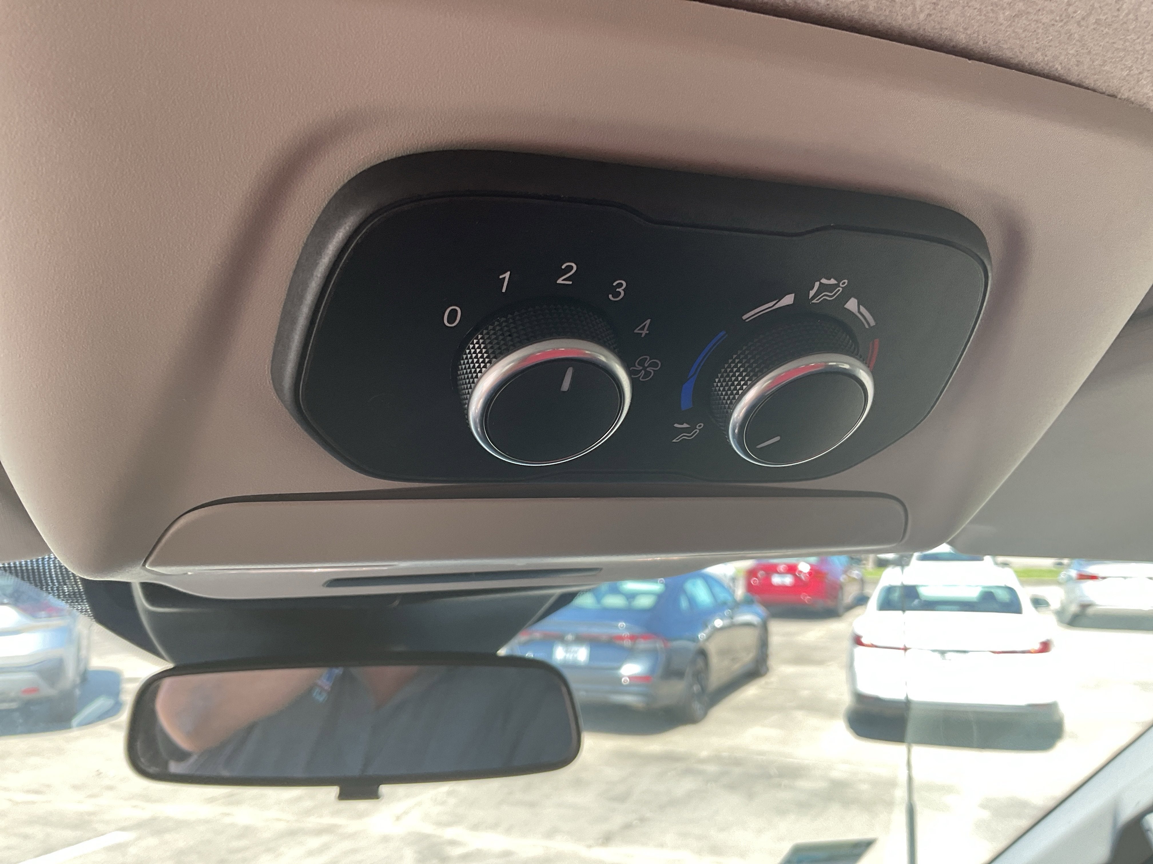 2023 Ford Transit Passenger Wagon XLT