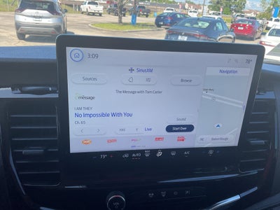 2023 Ford Transit Passenger Wagon XLT