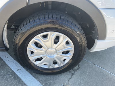 2023 Ford Transit Passenger Wagon XLT