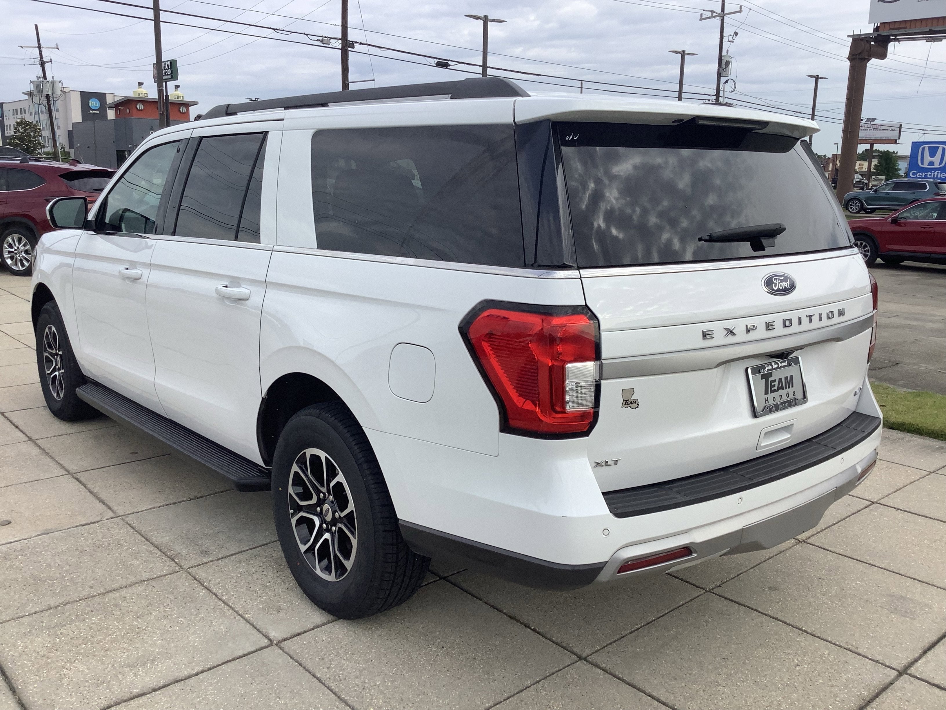 2024 Ford Expedition Max XLT