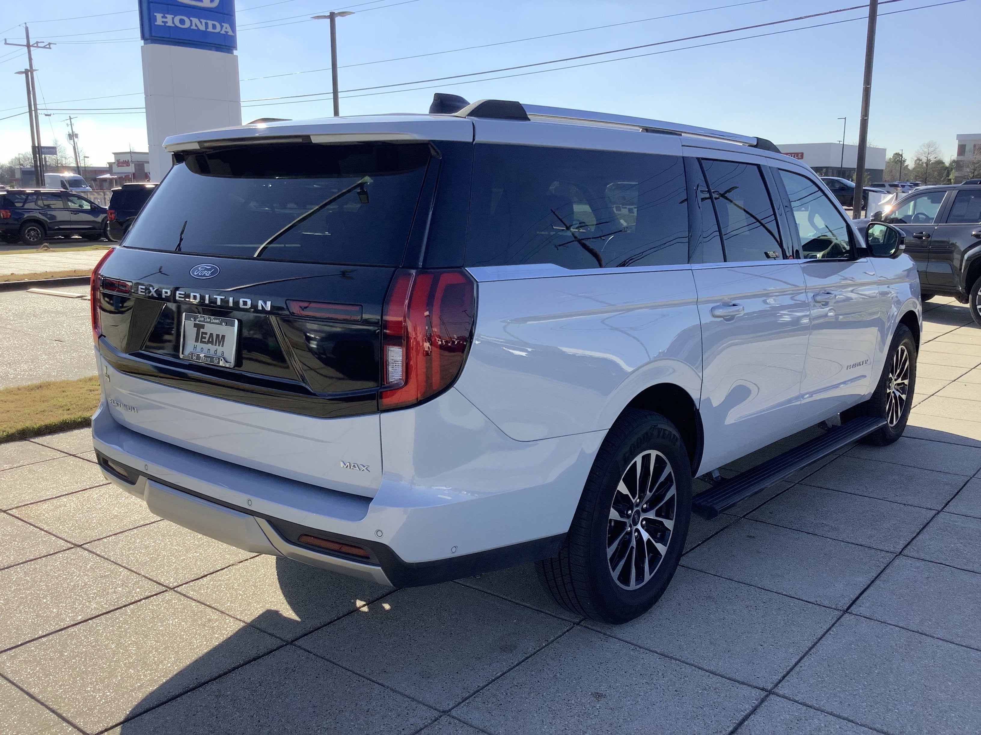 2025 Ford Expedition Max Platinum