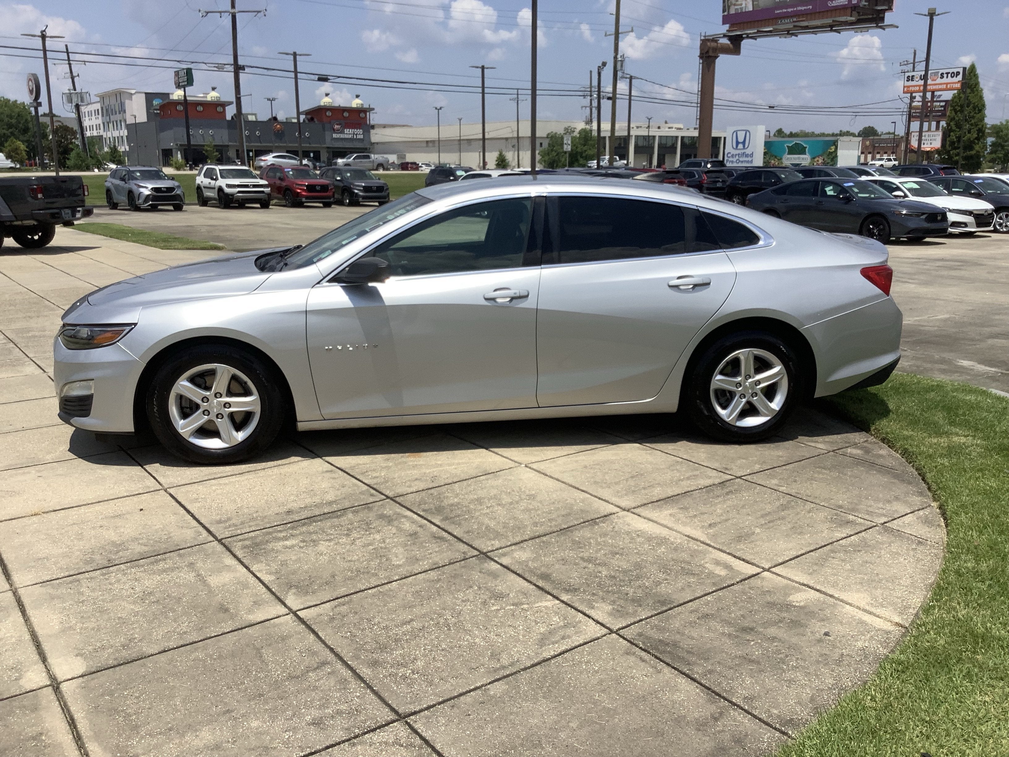 2021 Chevrolet Malibu LS