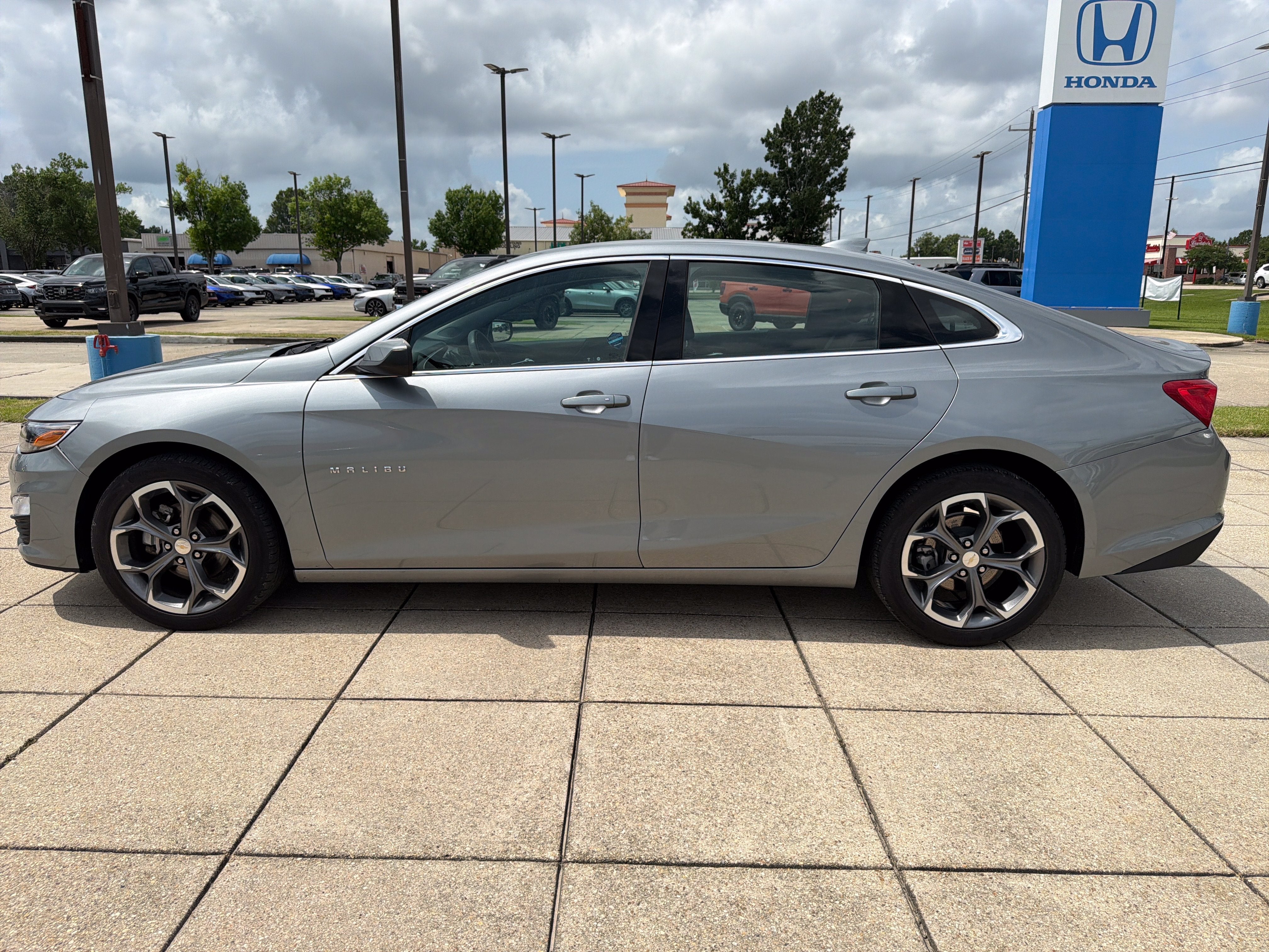 2024 Chevrolet Malibu LT