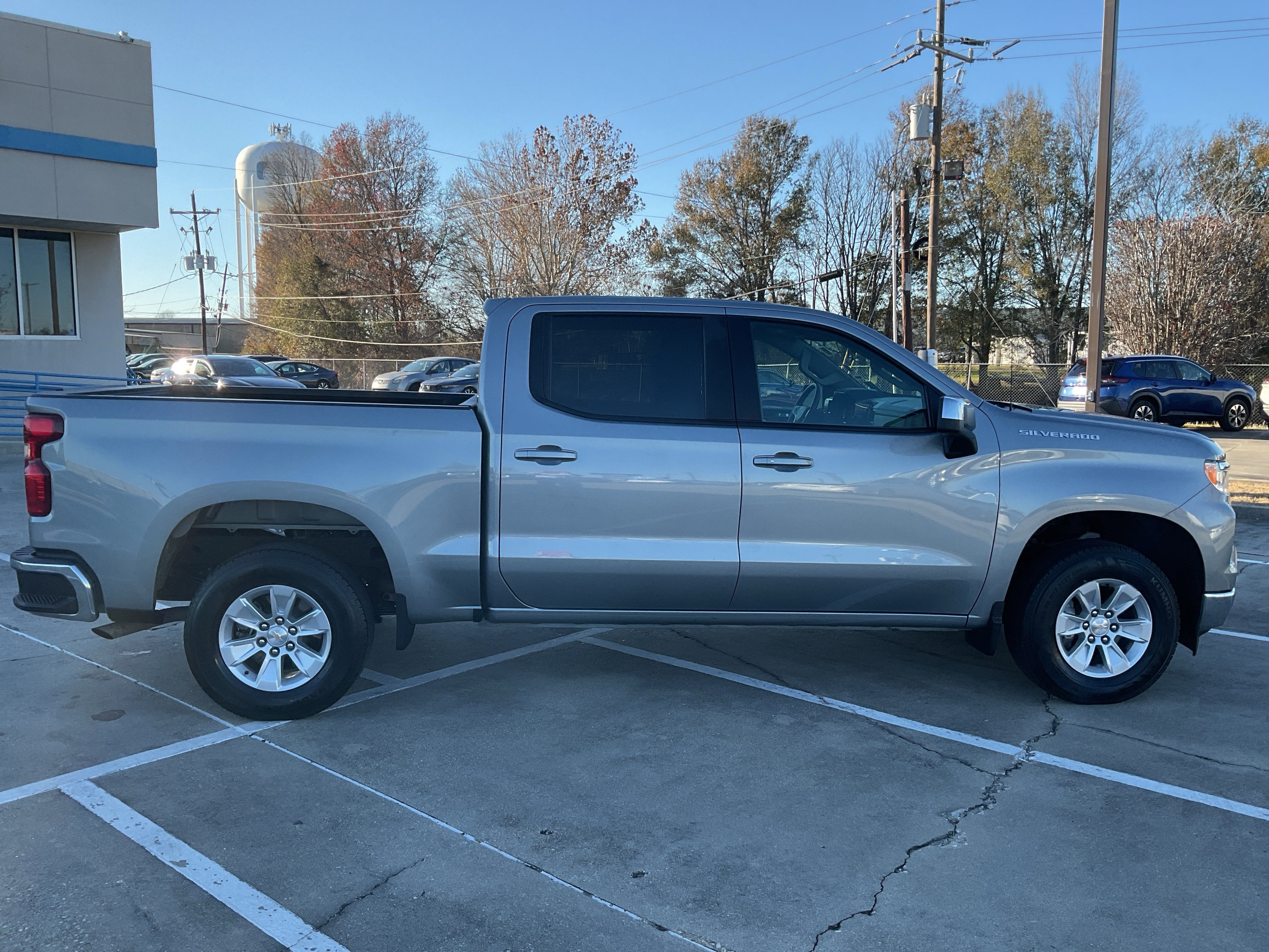 2025 Chevrolet Silverado 1500 LT