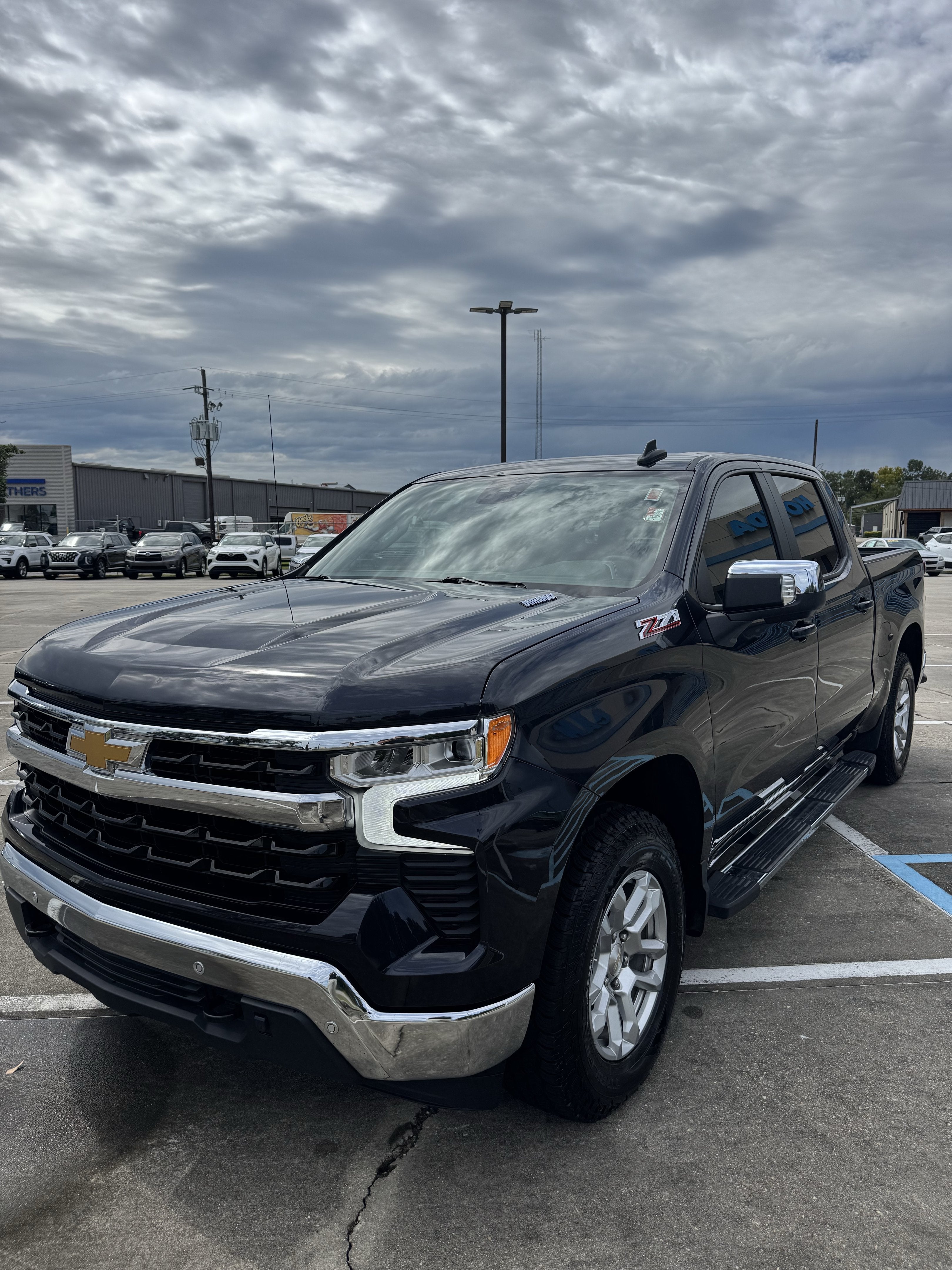 2024 Chevrolet Silverado 1500 LT