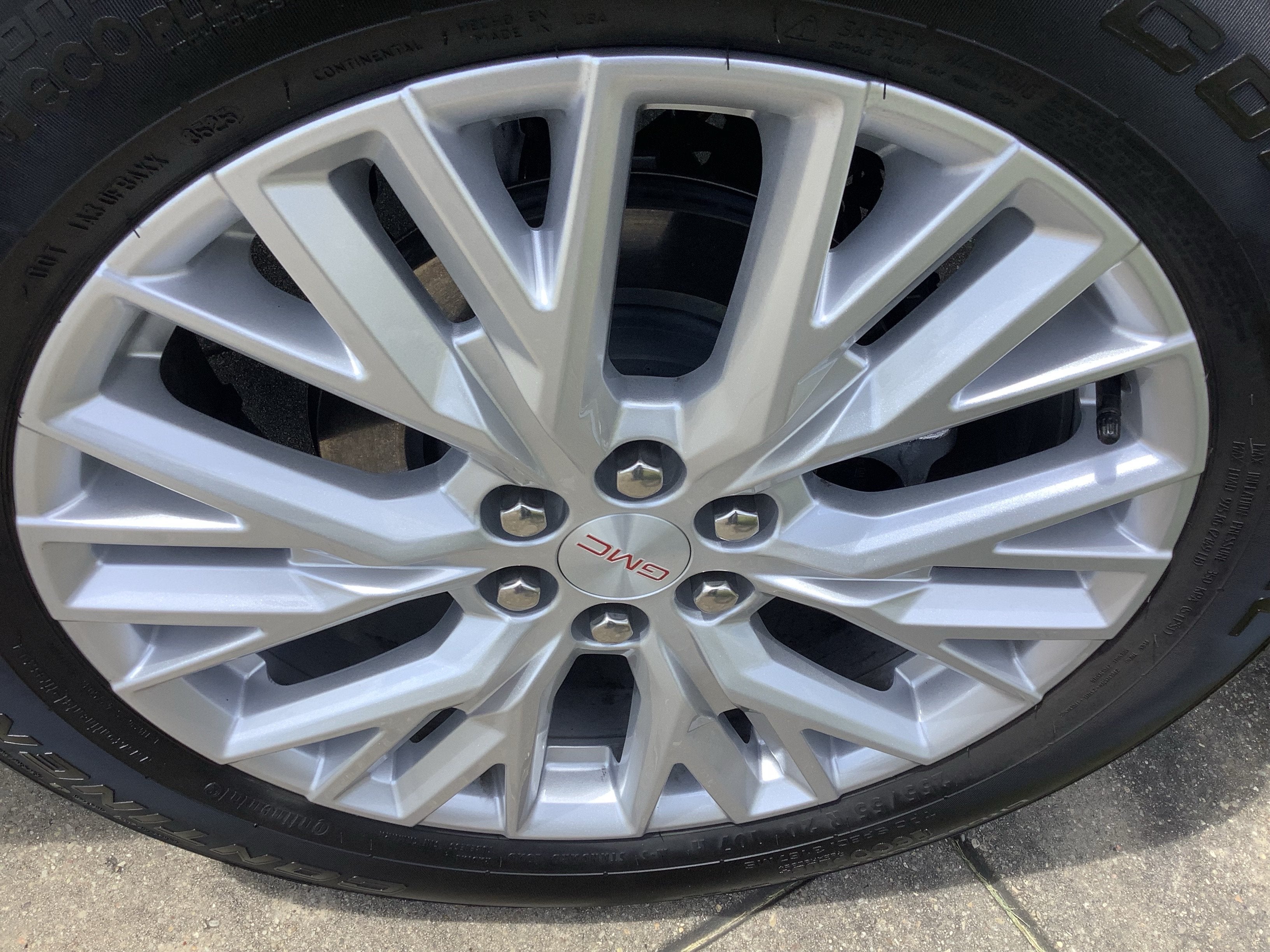 2026 GMC Acadia FWD Elevation