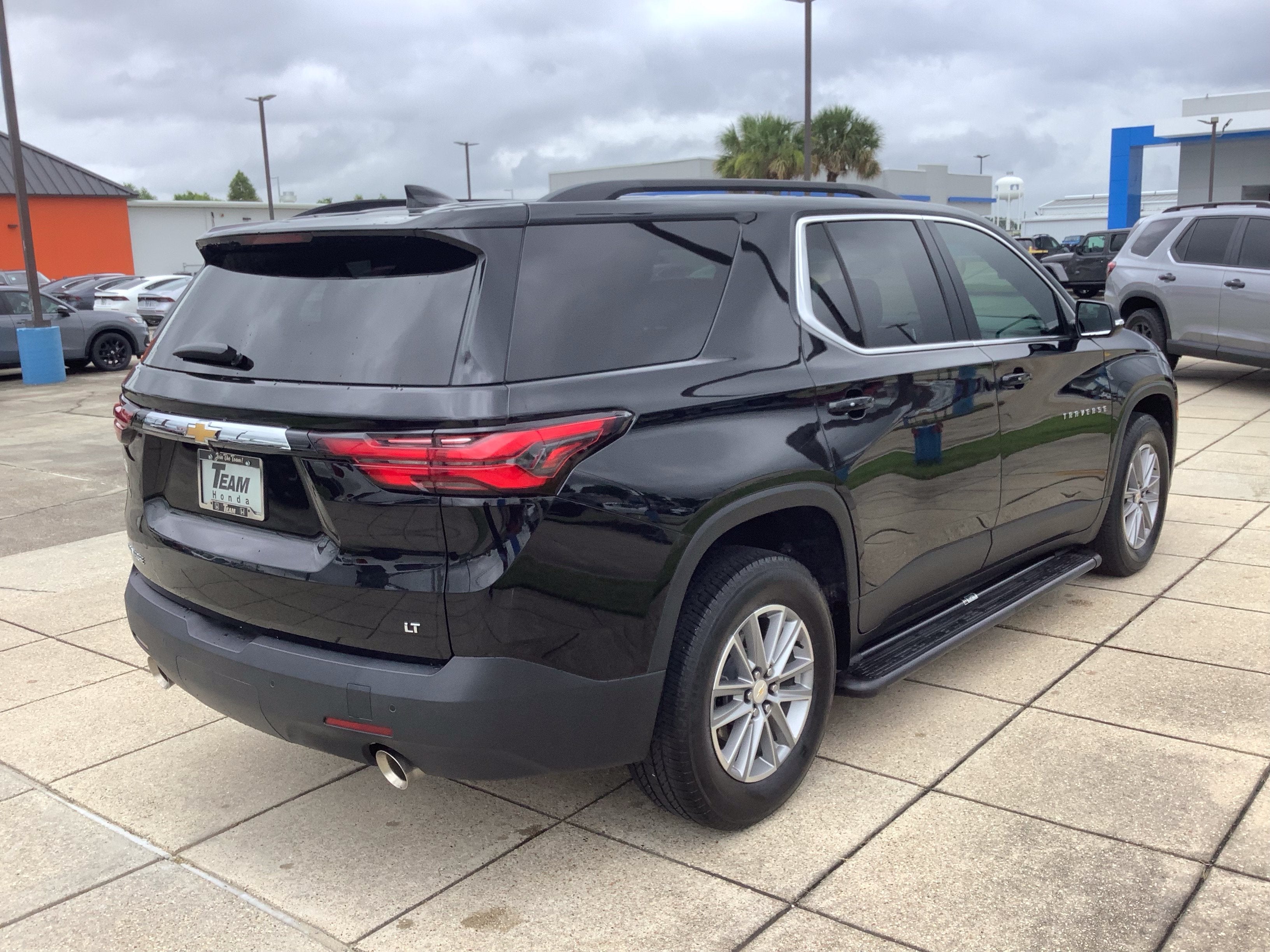 2022 Chevrolet Traverse LT Cloth