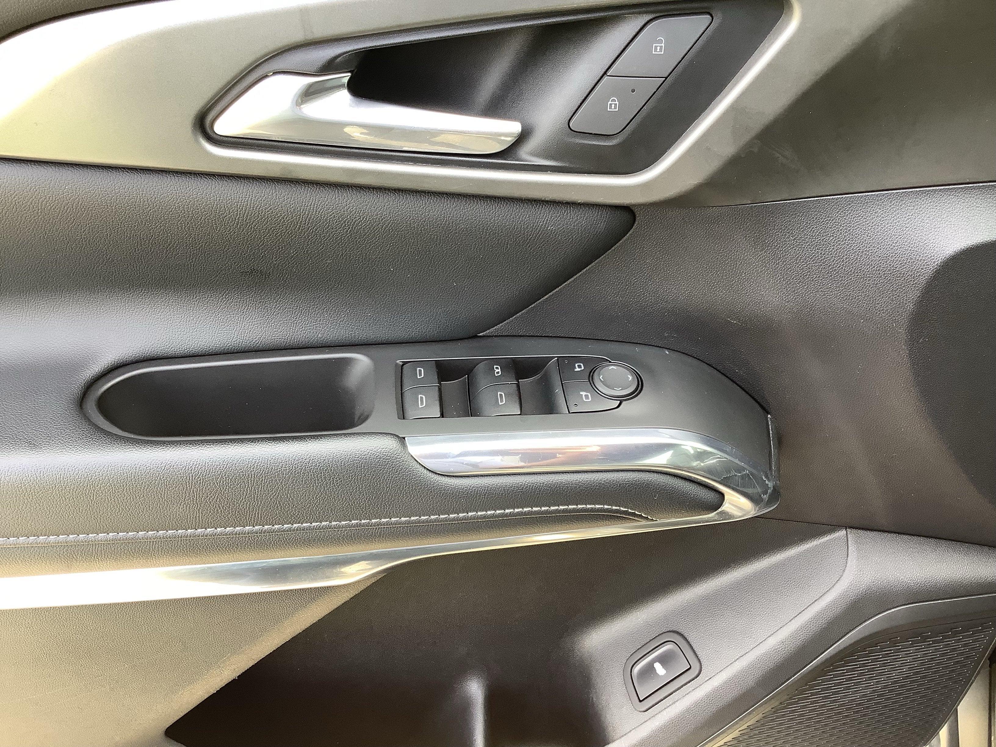 2025 Chevrolet Traverse FWD LT