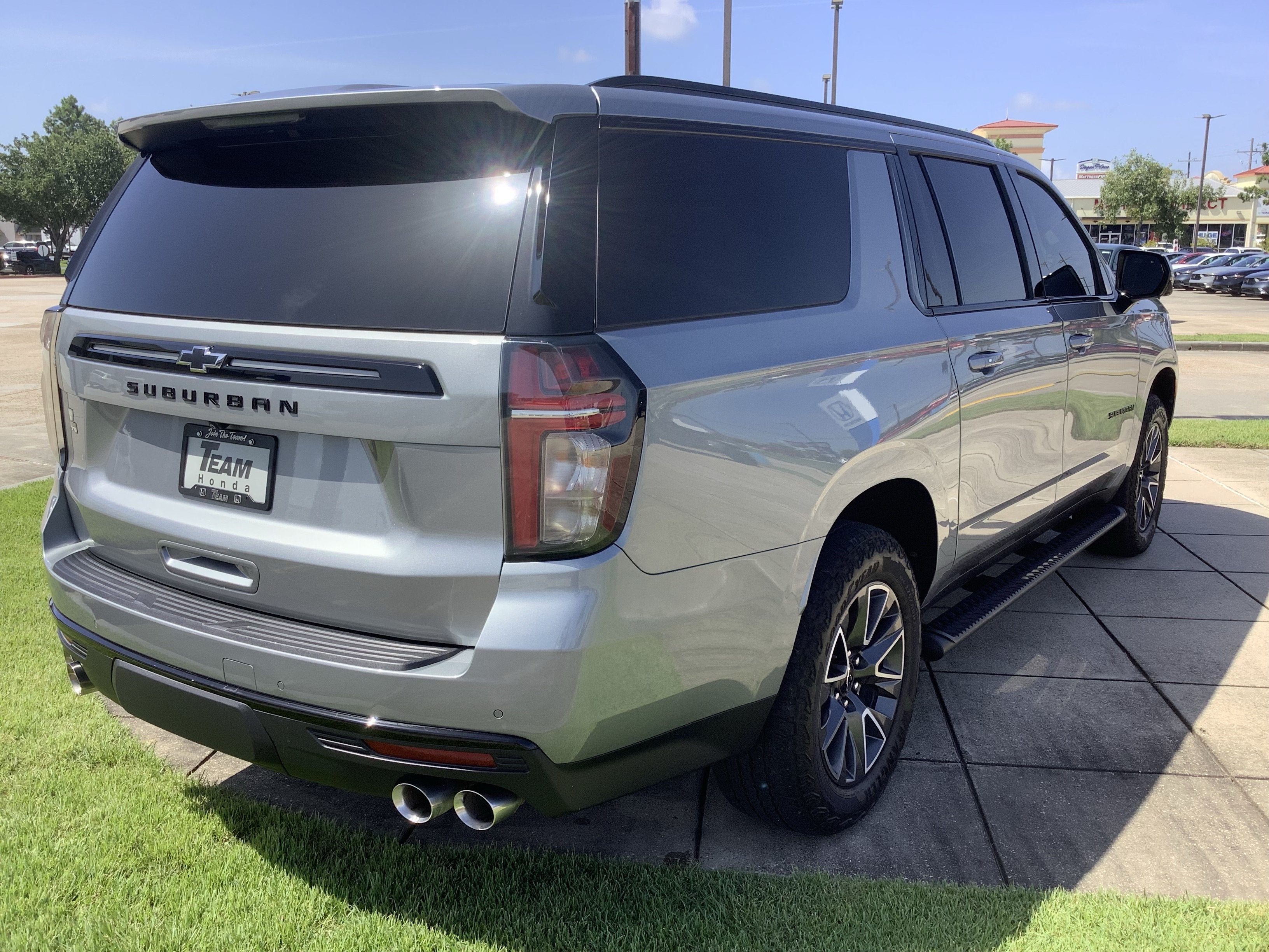 2024 Chevrolet Suburban Z71