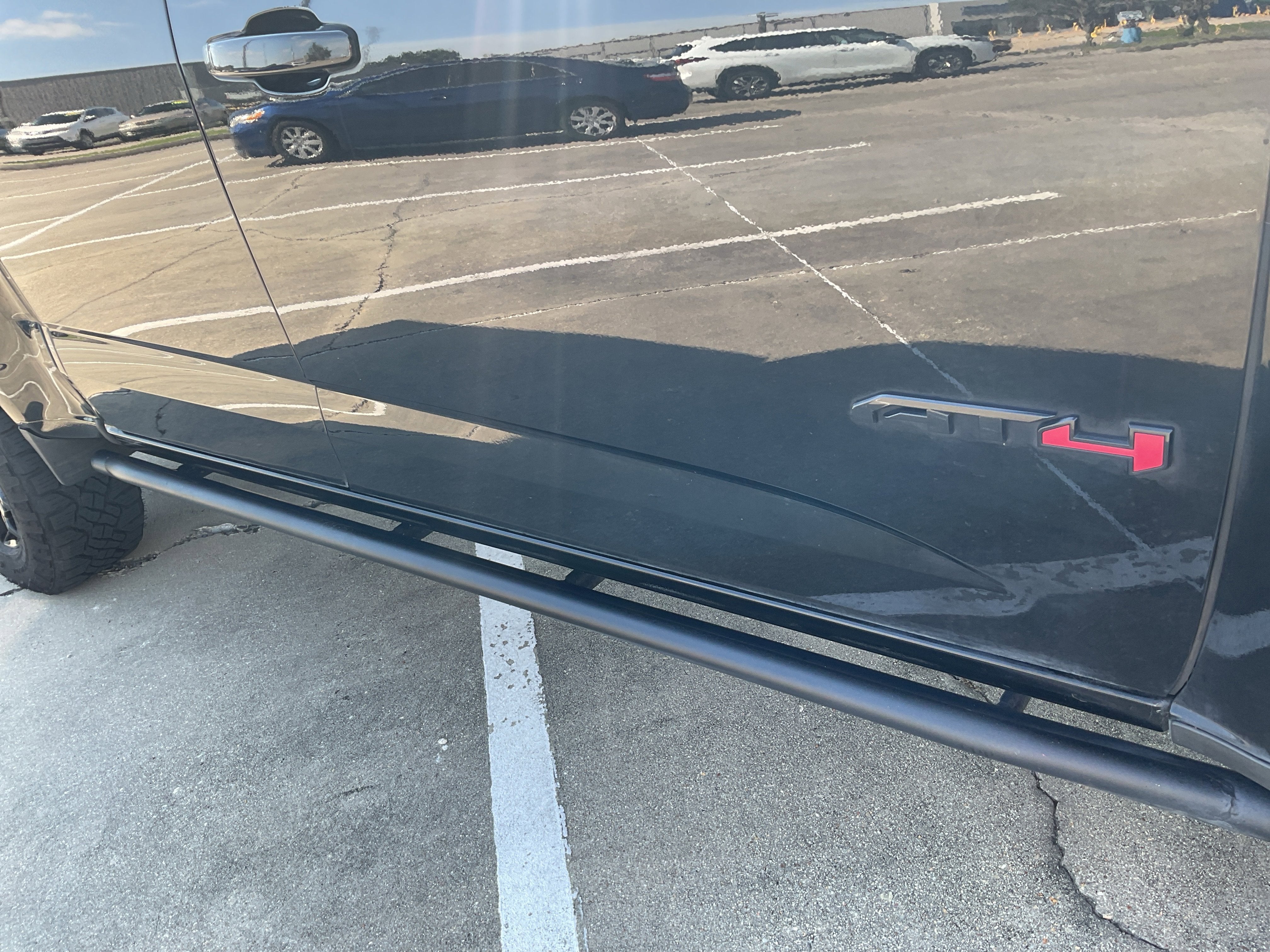2022 GMC Canyon 4WD AT4 w/Leather