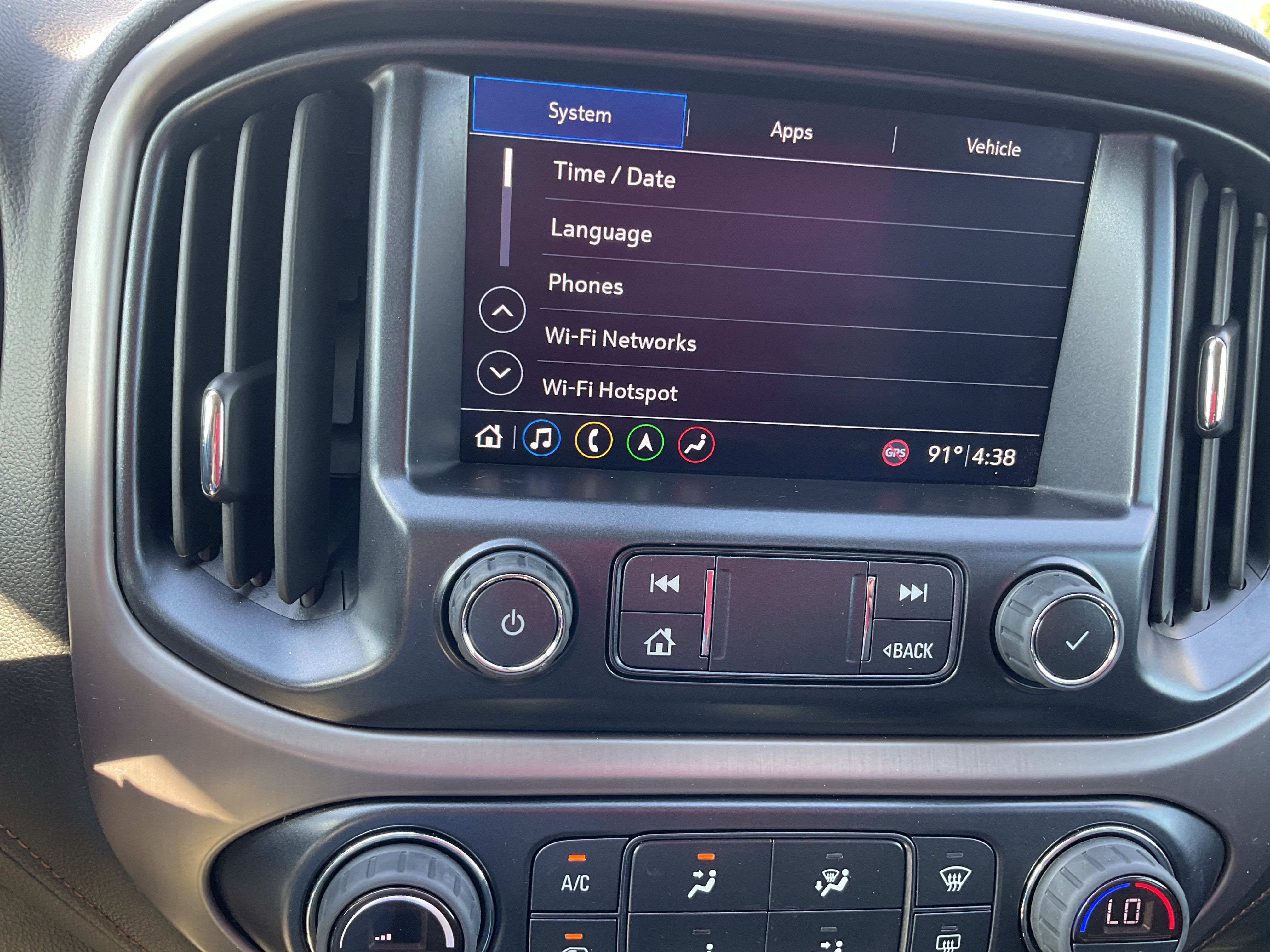 2022 GMC Canyon 4WD AT4 w/Leather