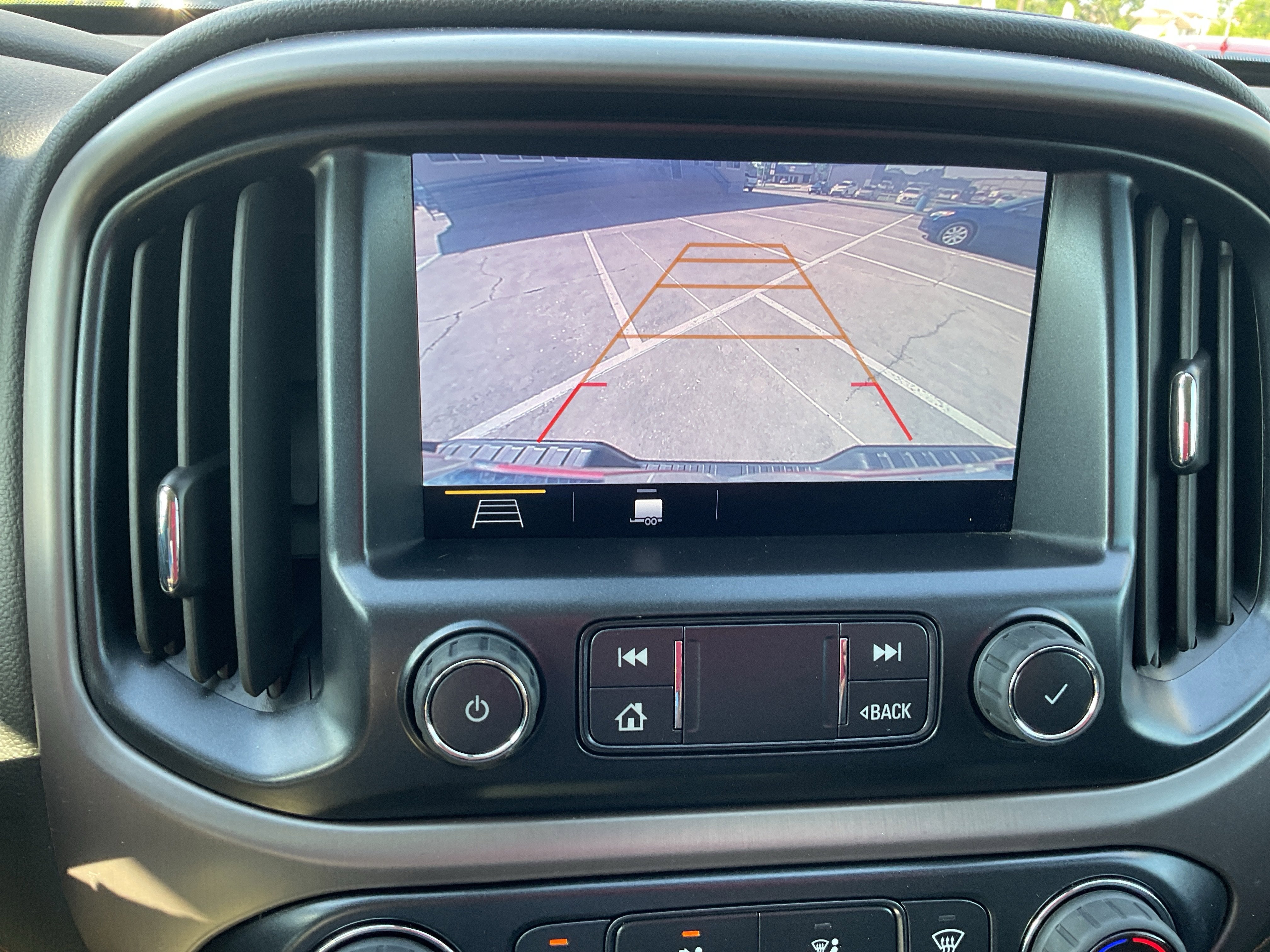 2022 GMC Canyon 4WD AT4 w/Leather