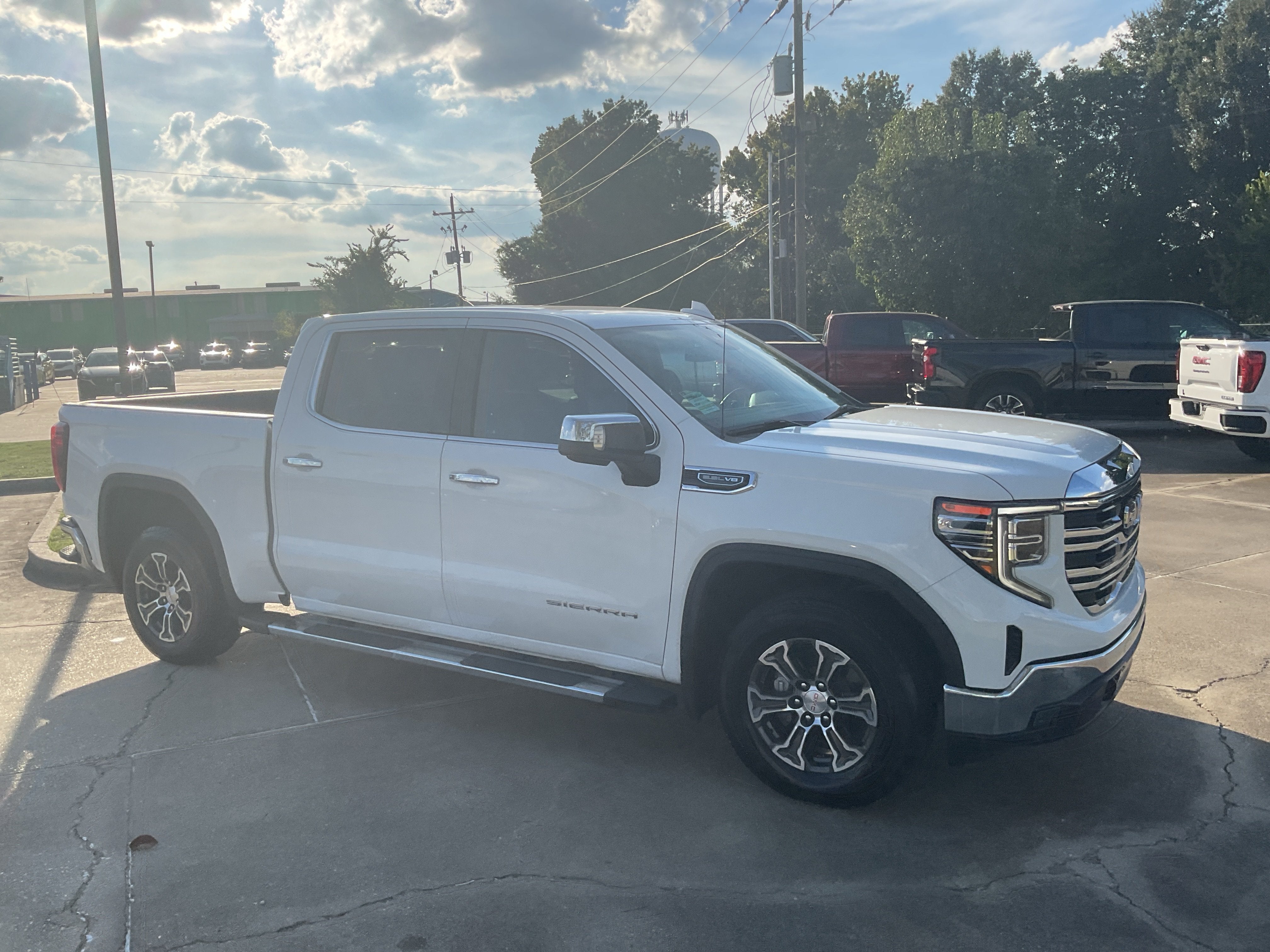 2024 GMC Sierra 1500 SLT