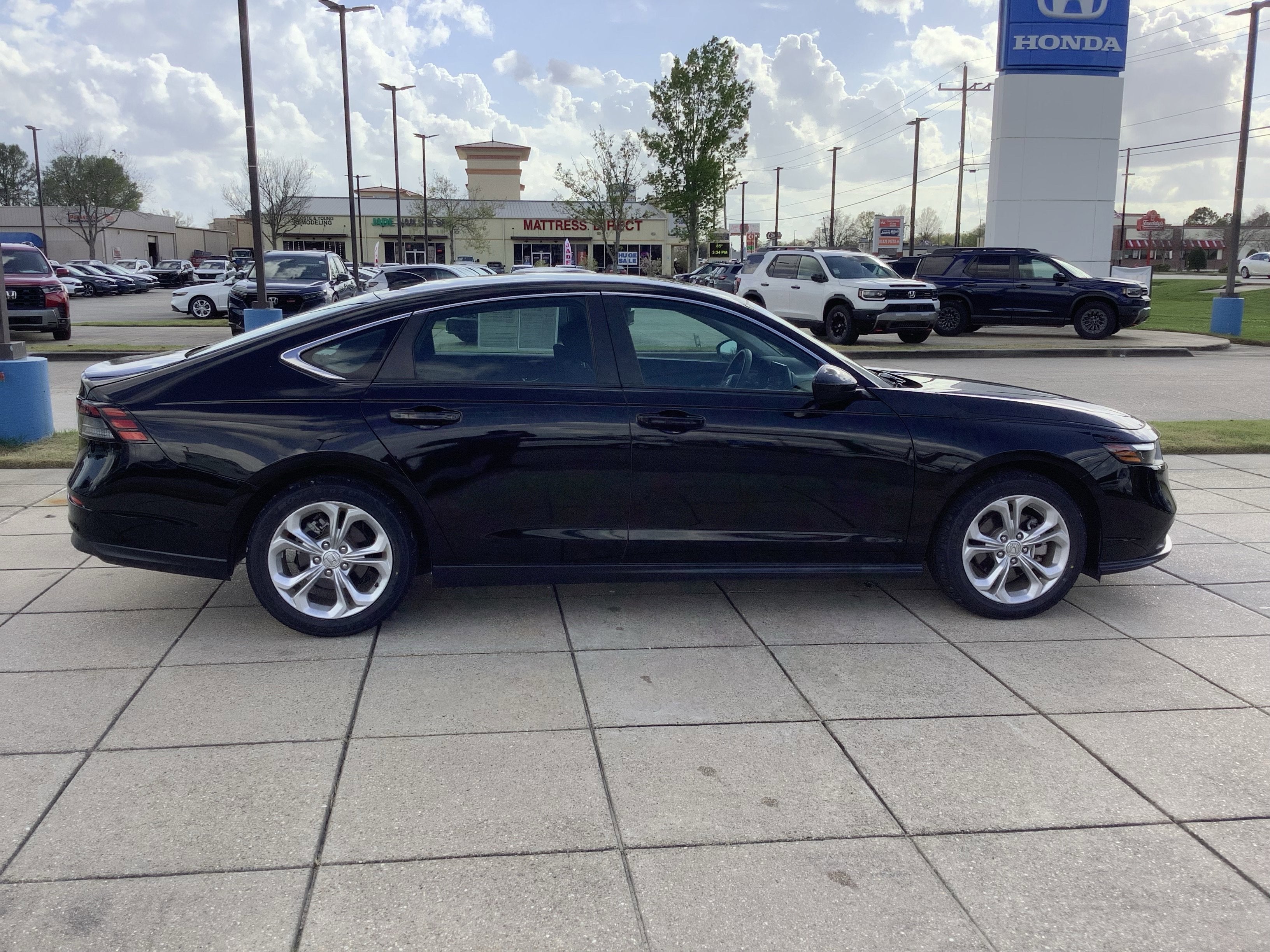 2023 Honda Accord Sedan LX