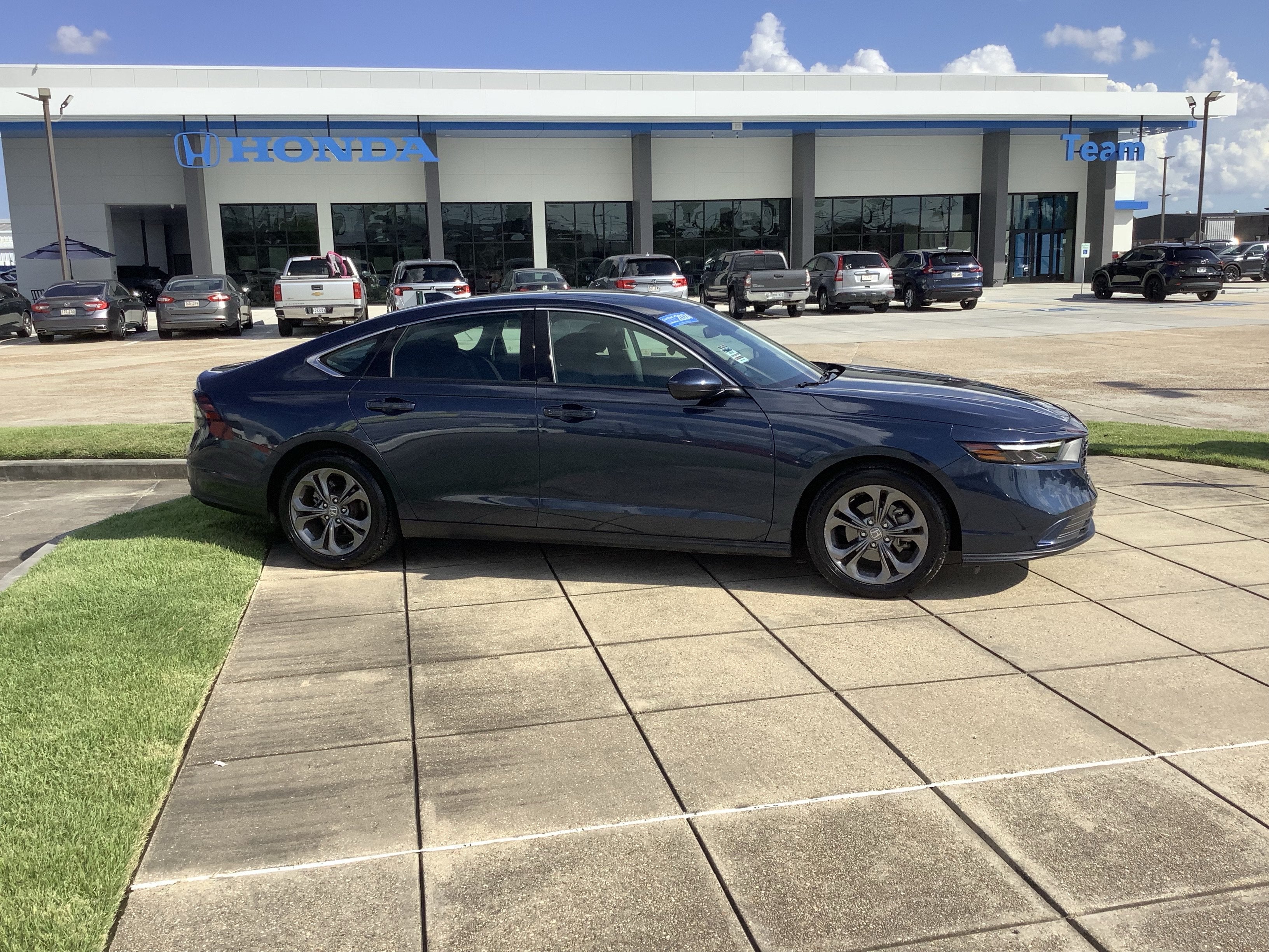 2024 Honda Accord Sedan EX