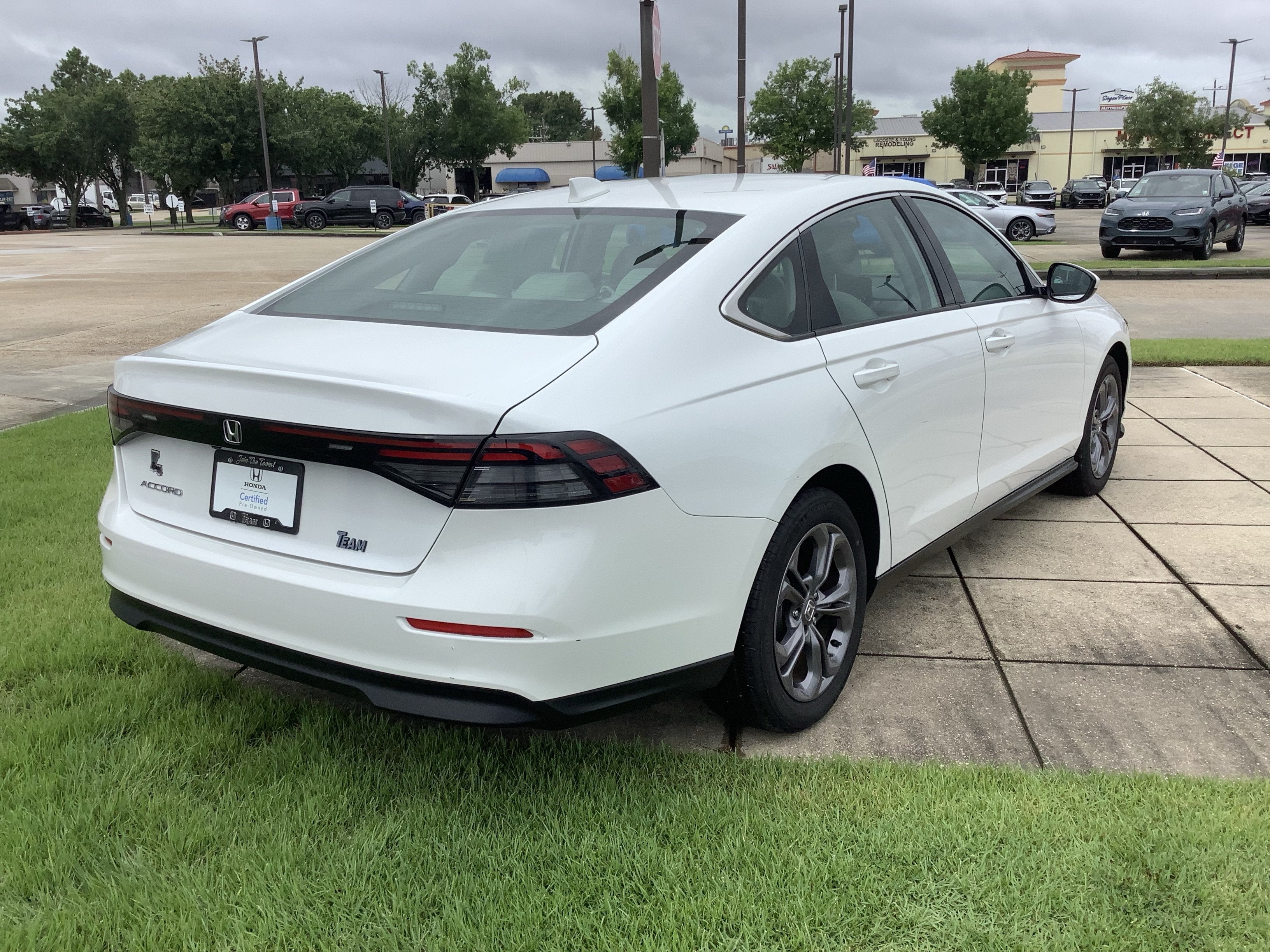 2023 Honda Accord Sedan EX