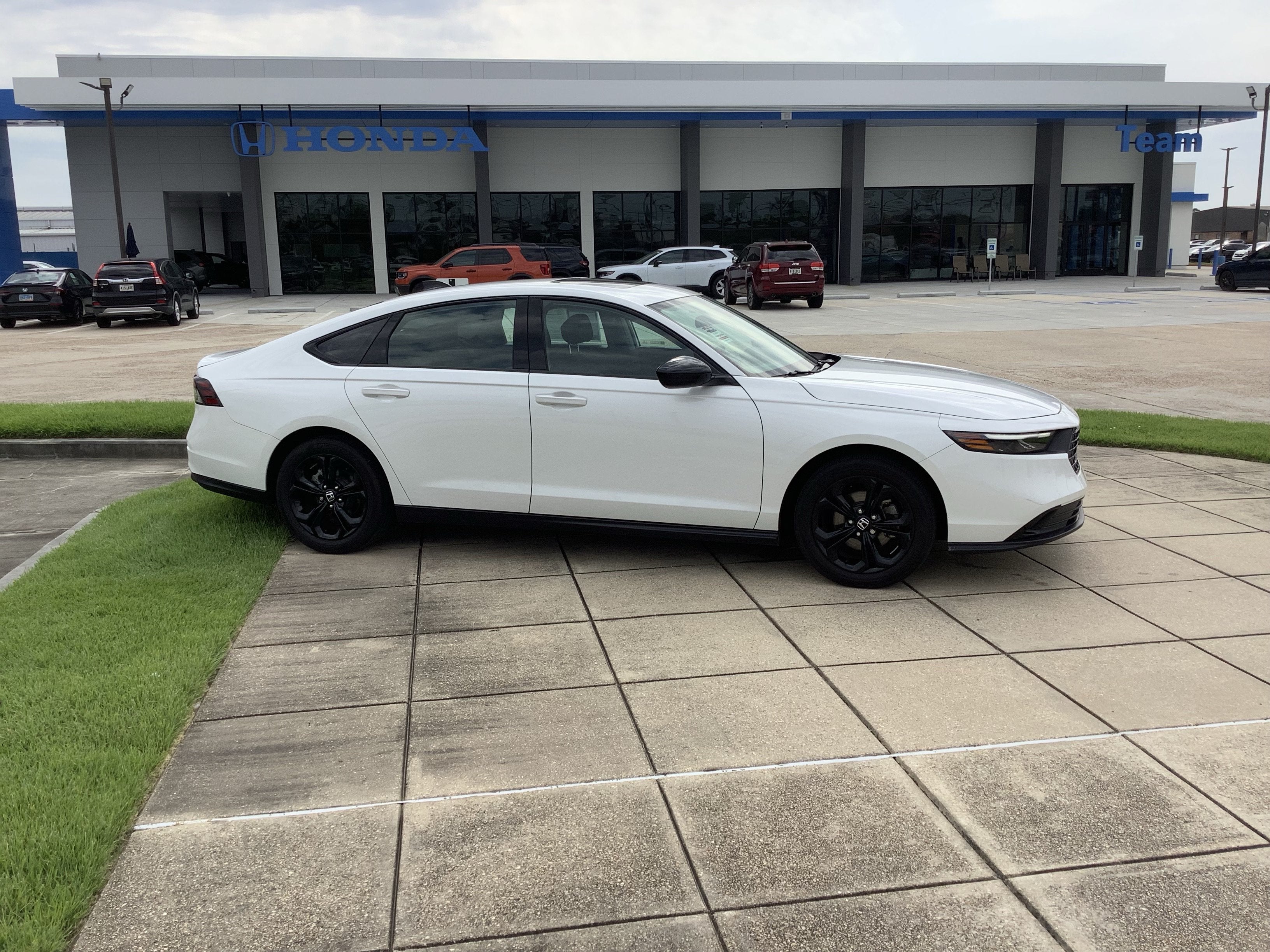 2025 Honda Accord Sedan SE