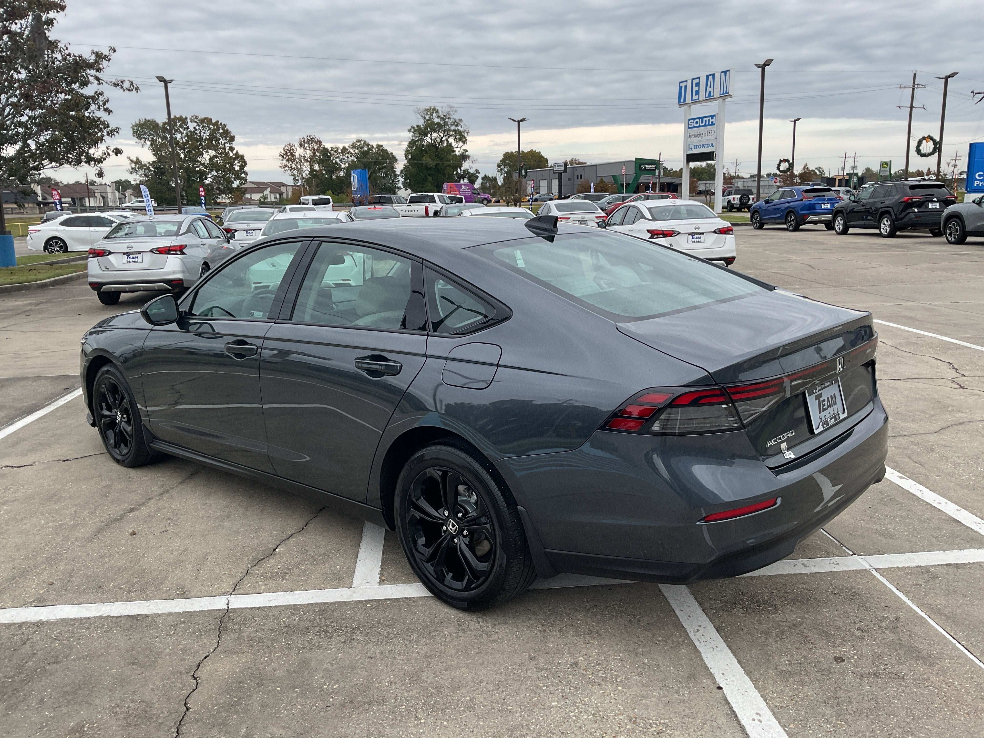 2025 Honda Accord Sedan SE