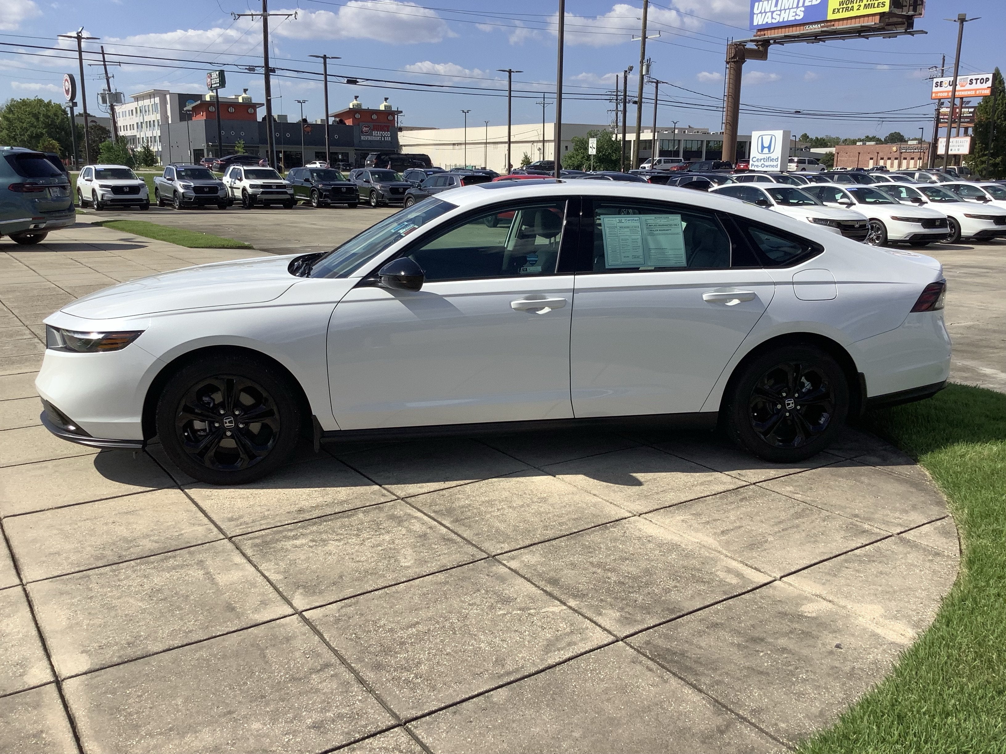 2025 Honda Accord Sedan SE