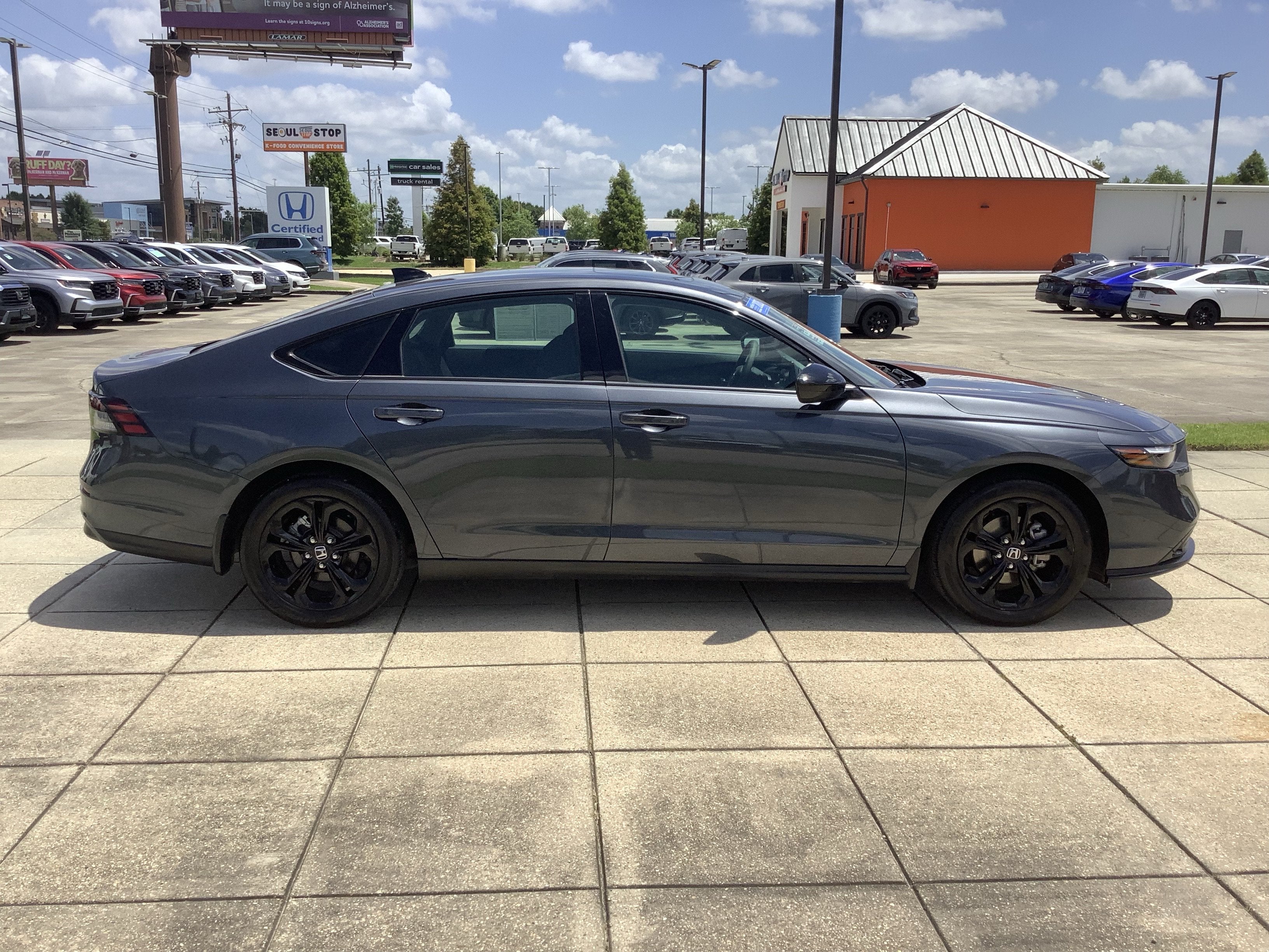 2025 Honda Accord Sedan SE