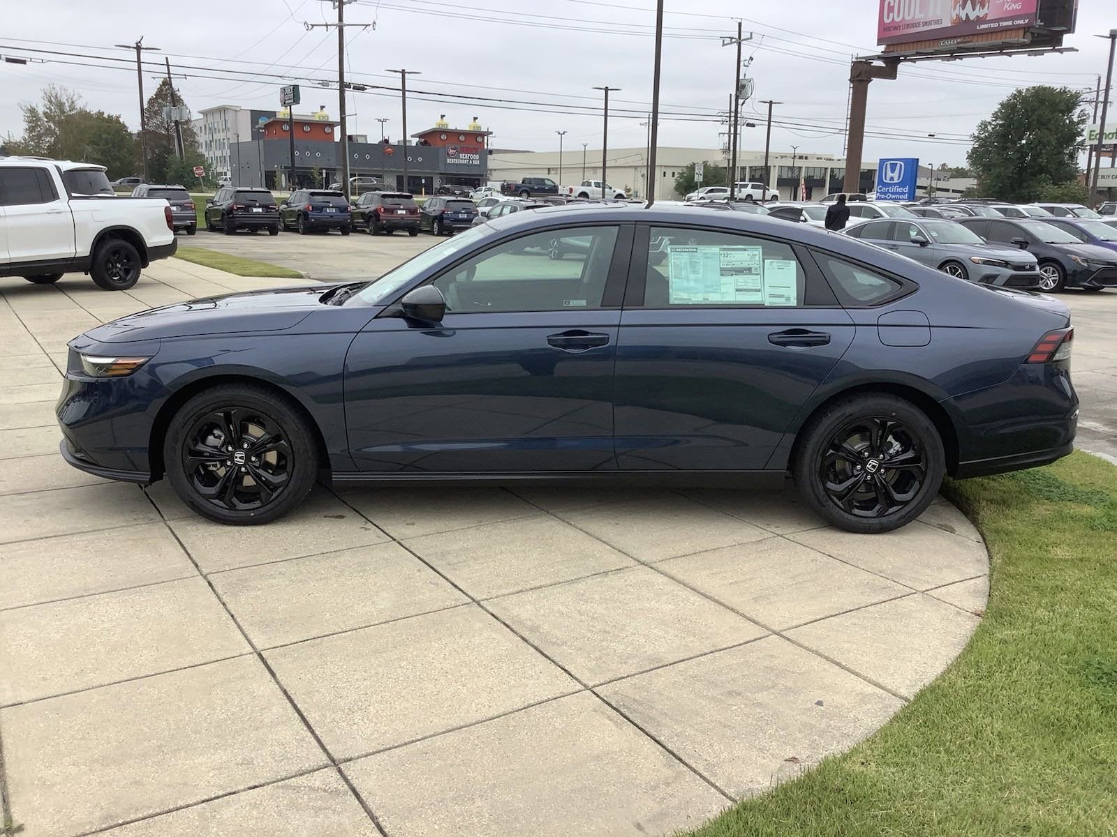 2025 Honda Accord Sedan SE