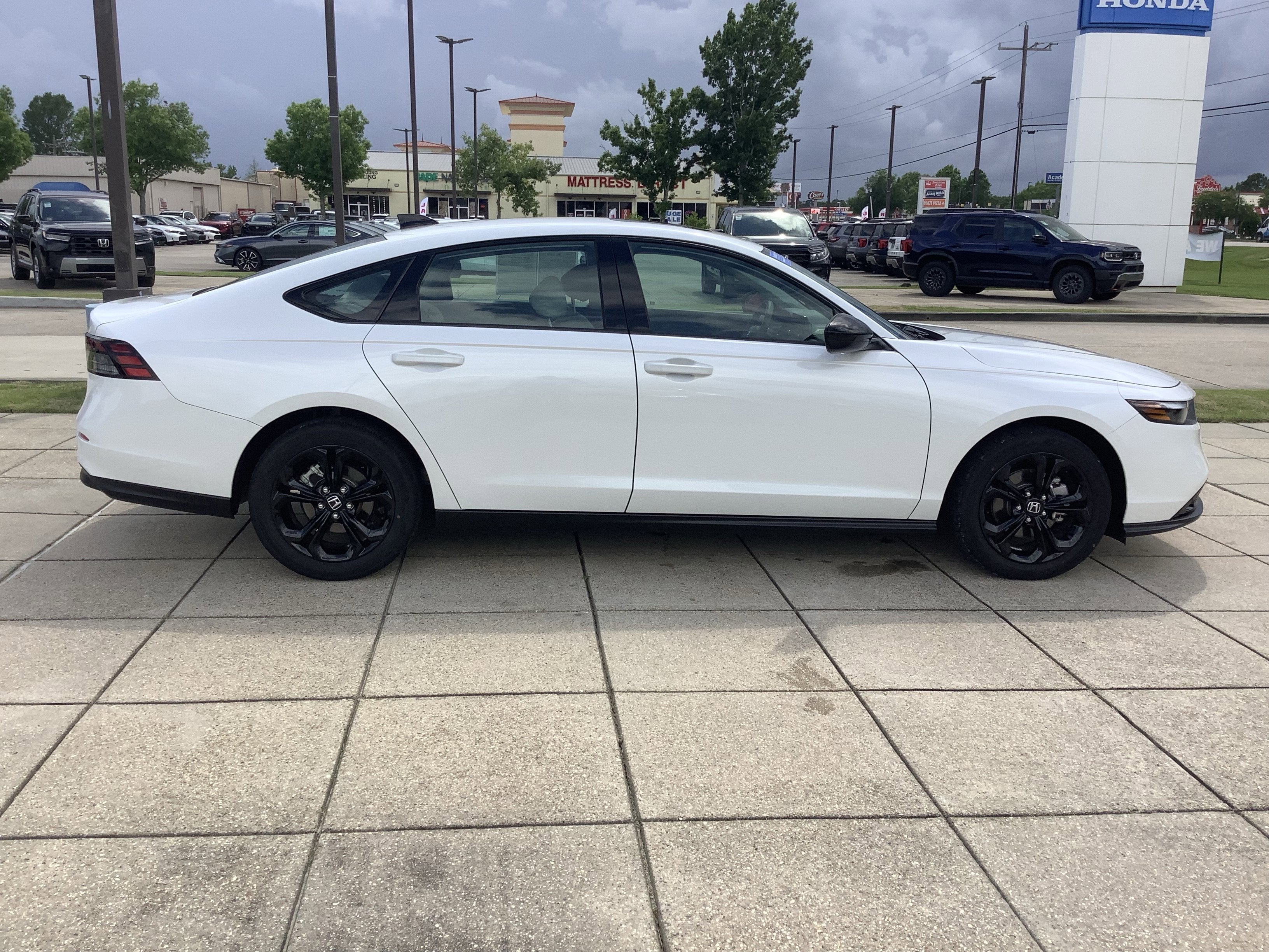 2025 Honda Accord Sedan SE