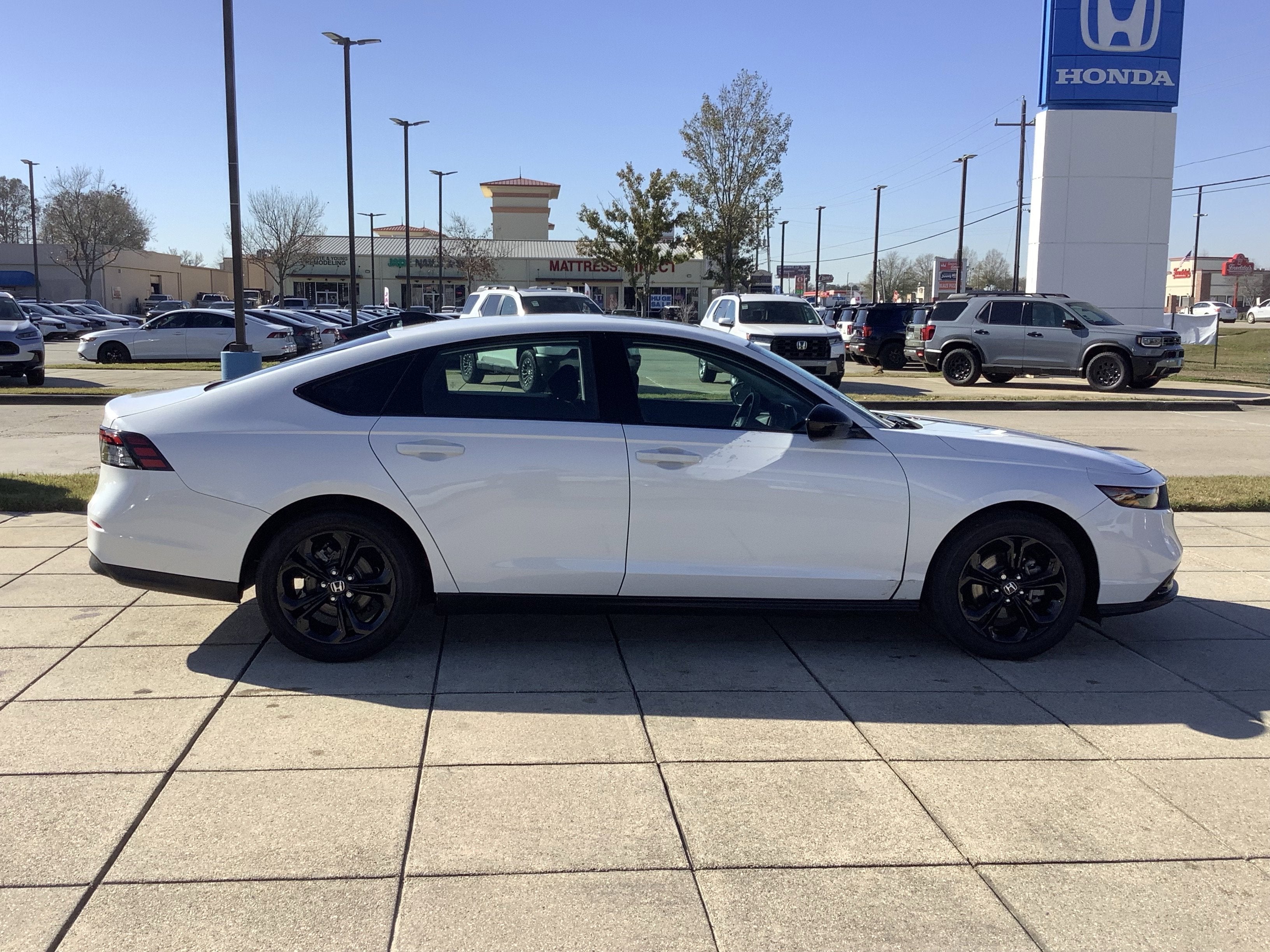 2025 Honda Accord Sedan SE