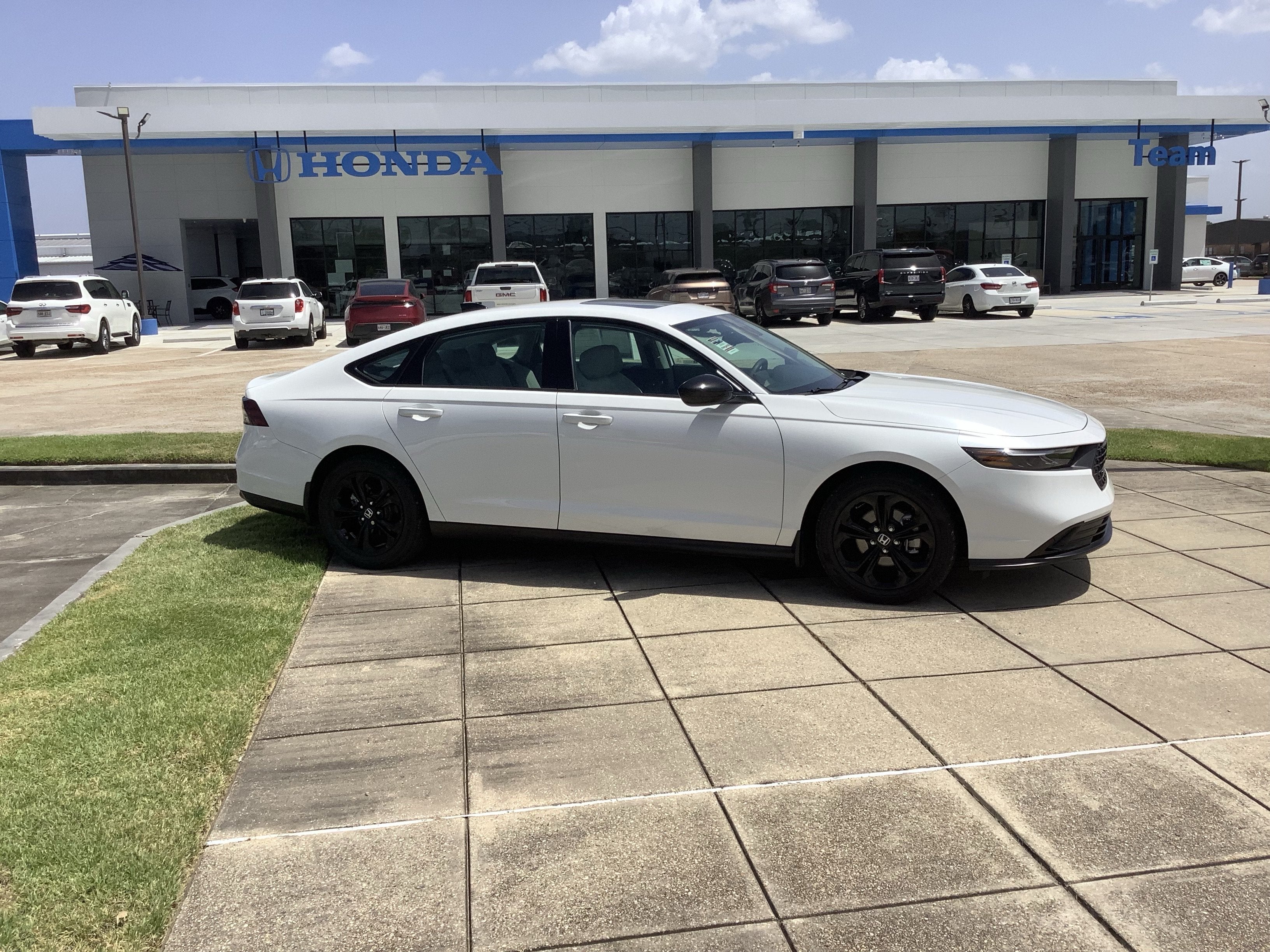 2025 Honda Accord Sedan SE