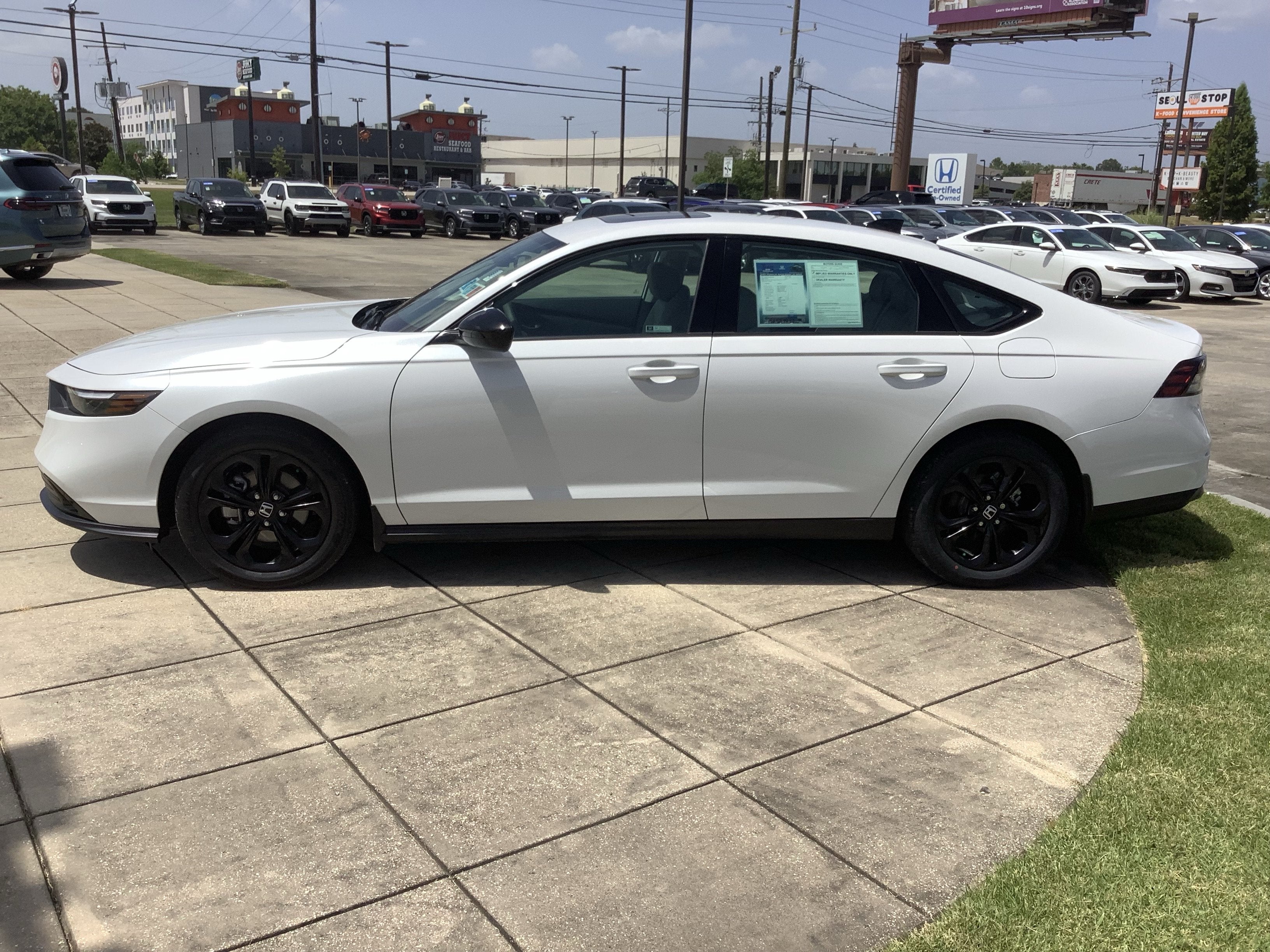 2025 Honda Accord Sedan SE