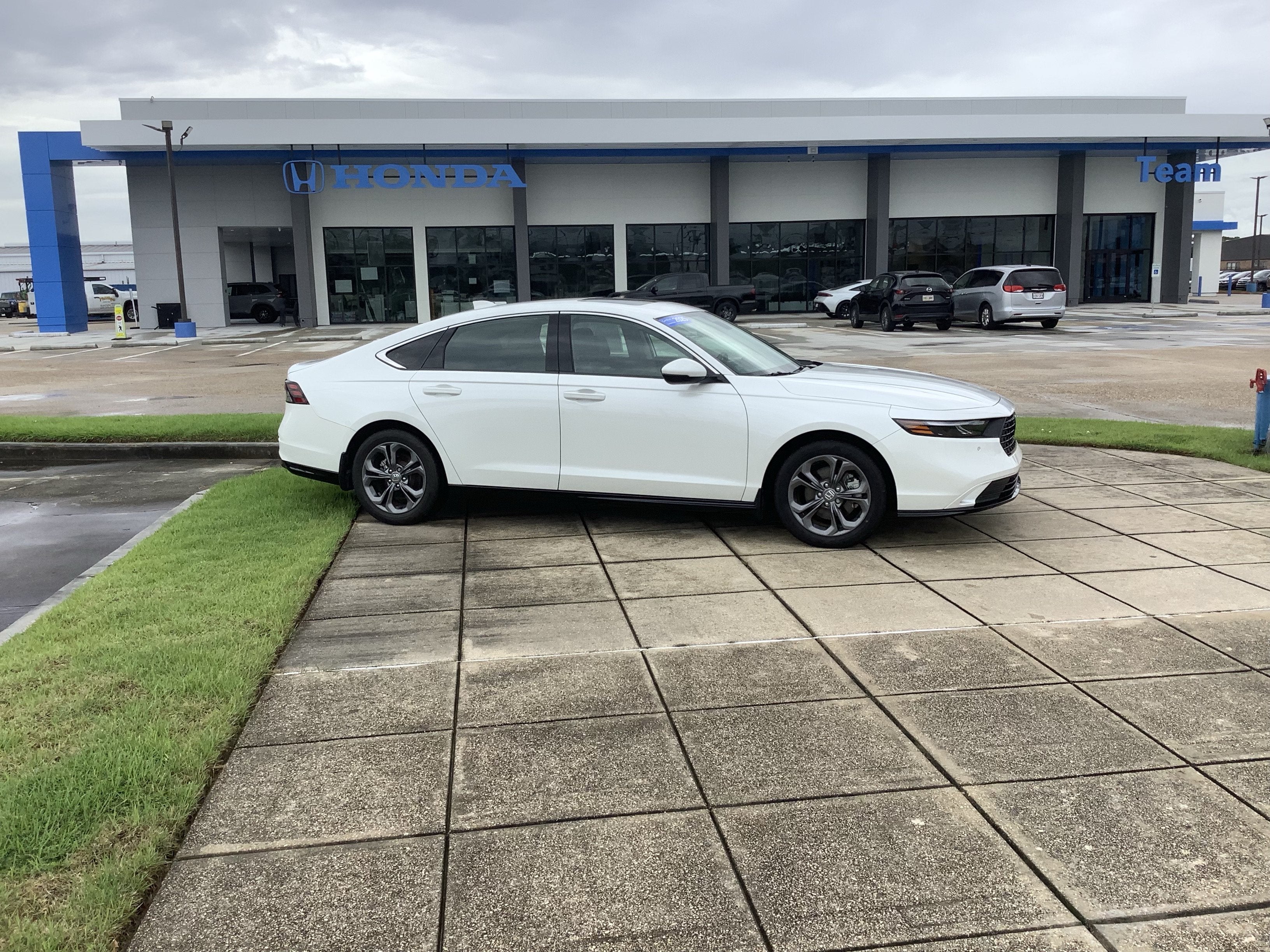 2024 Honda Accord Hybrid EX-L