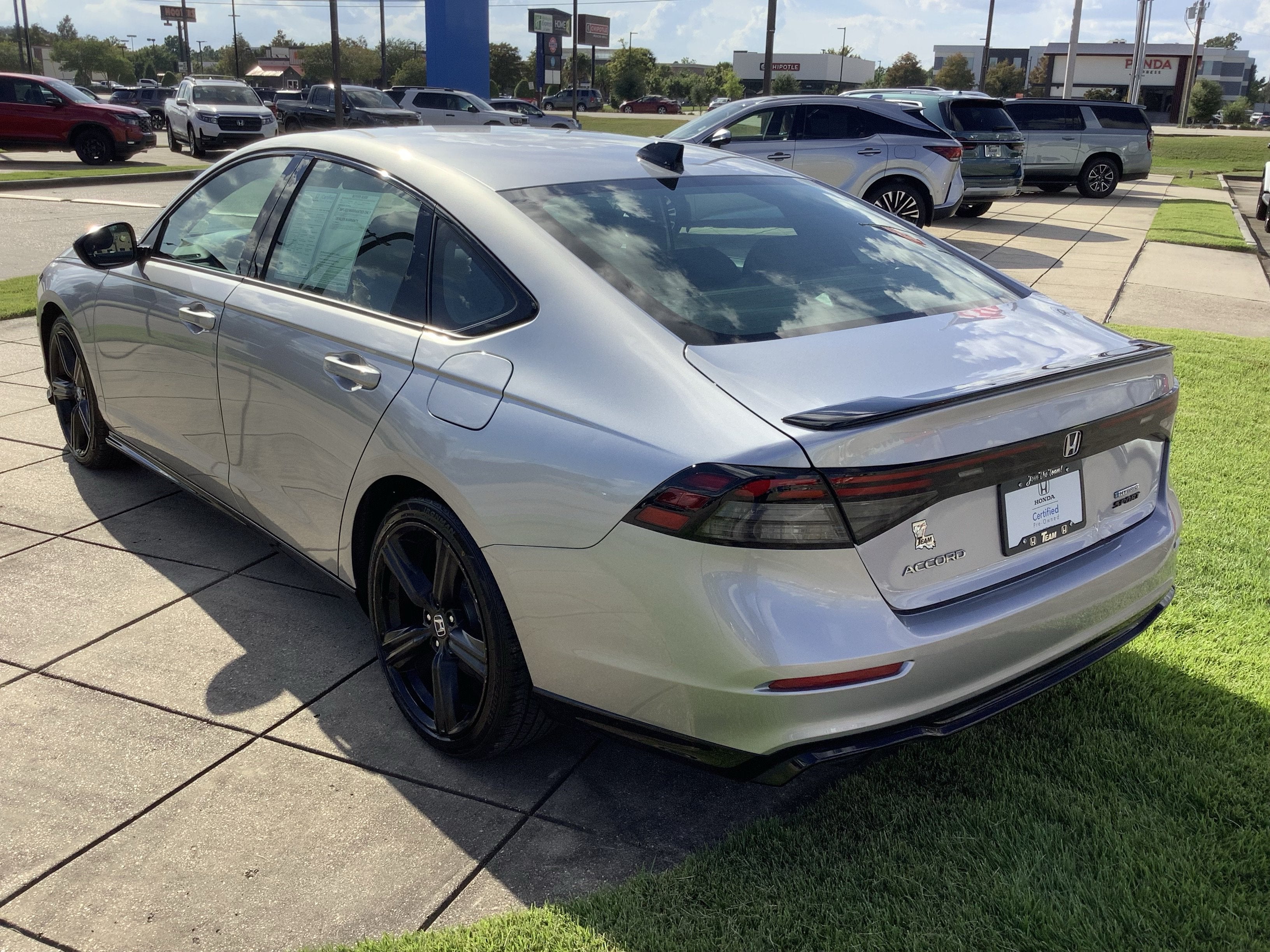 2025 Honda Accord Hybrid Sport-L - Photo 6