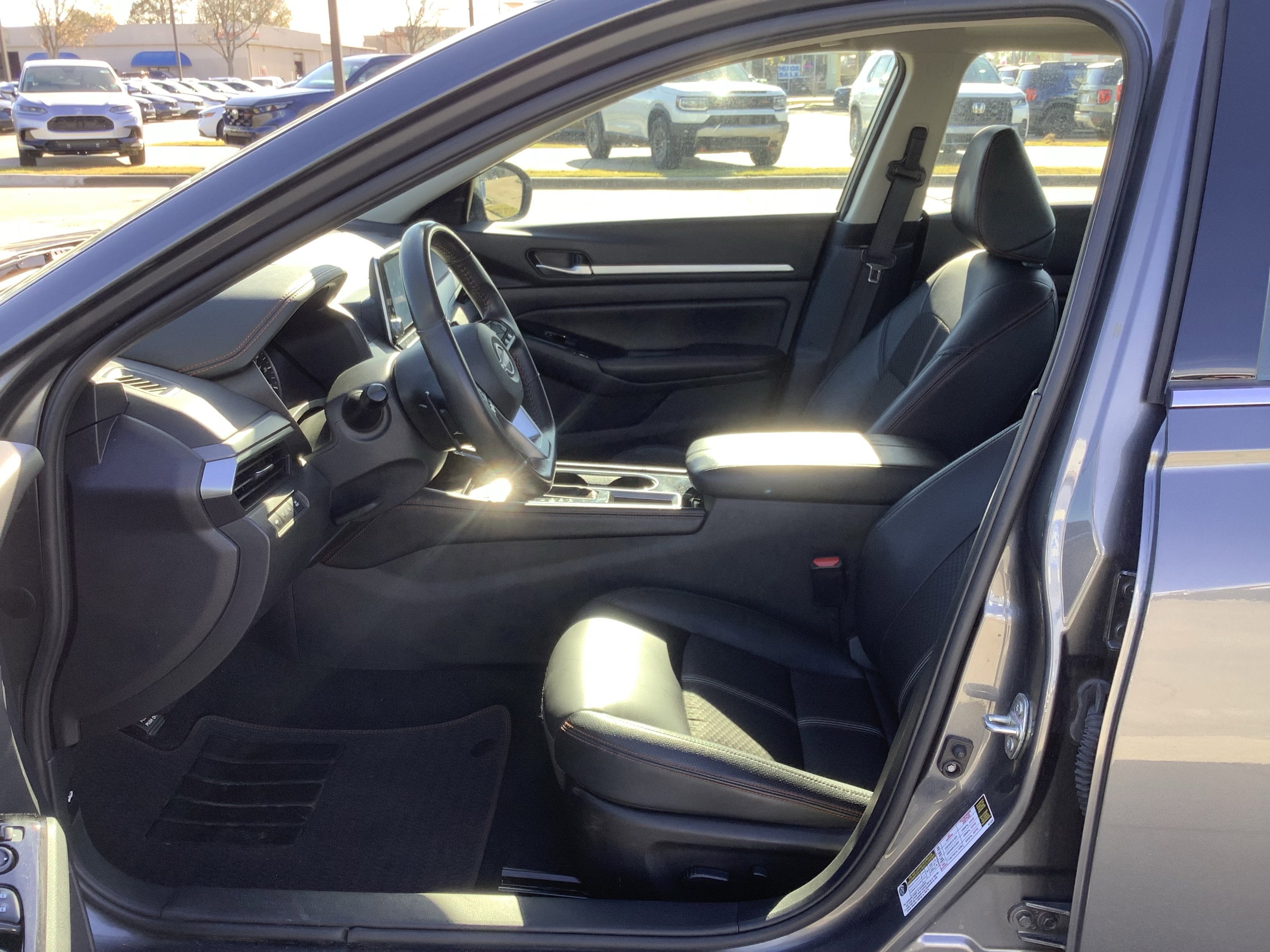 2025 Nissan Altima SR