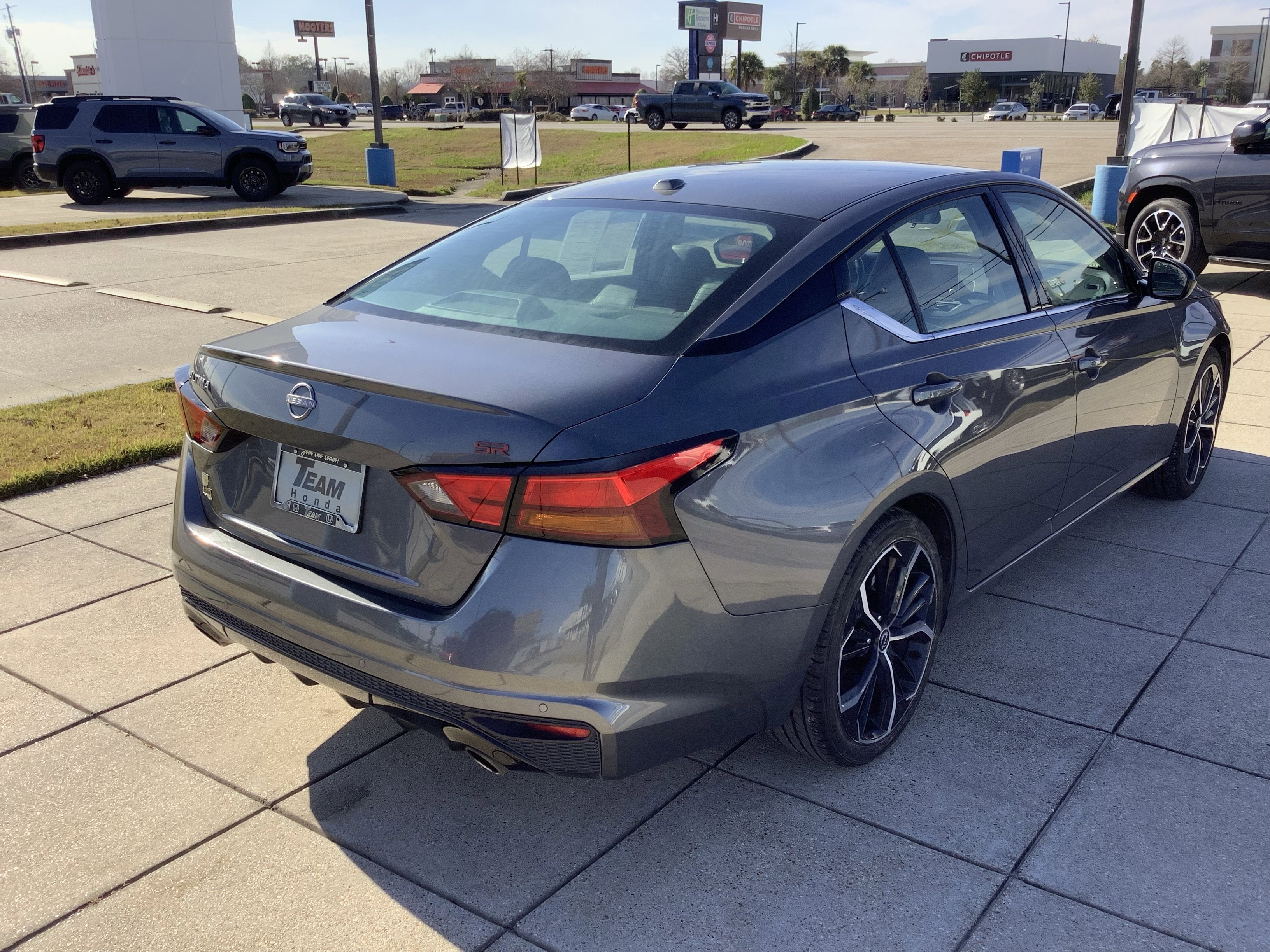 2025 Nissan Altima SR