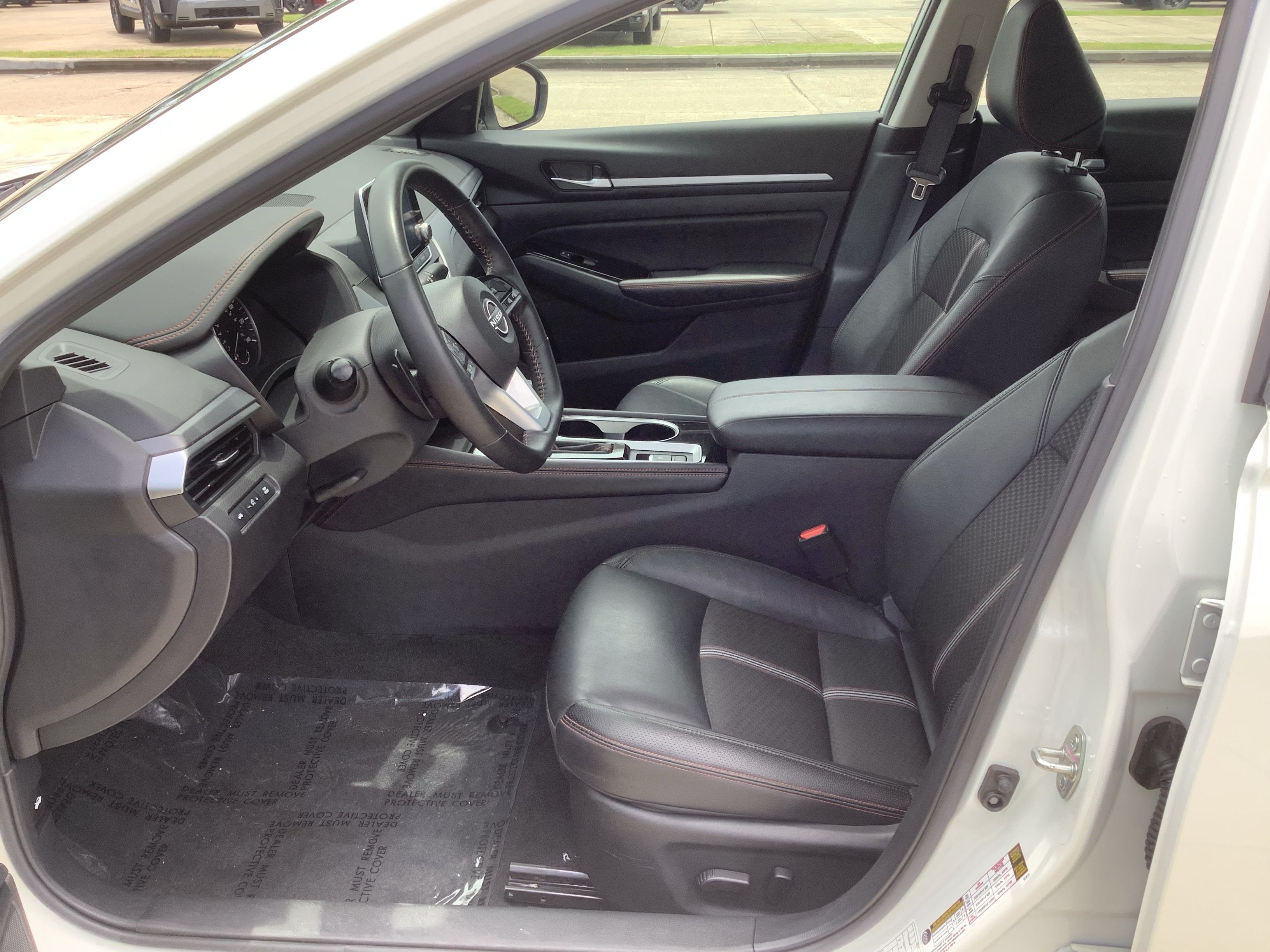 2025 Nissan Altima SR