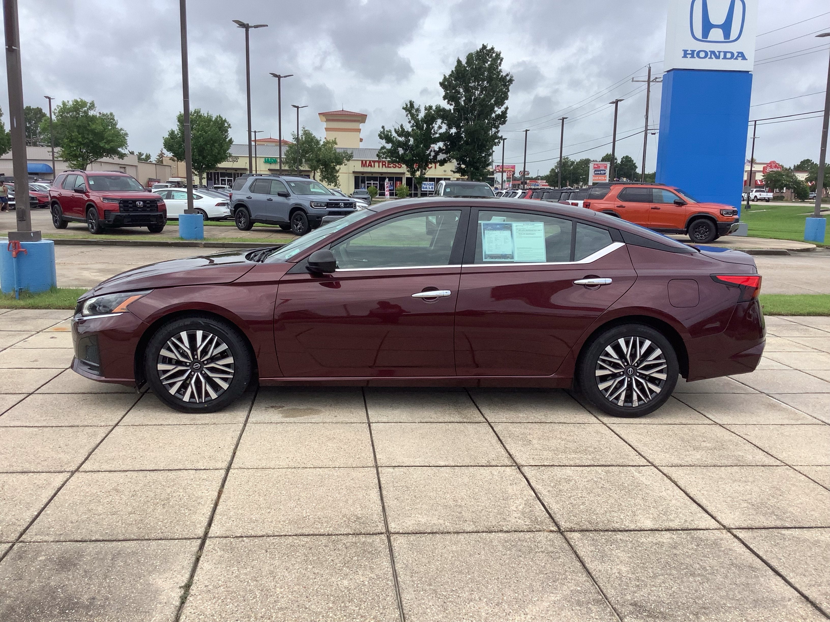 2024 Nissan Altima 2.5 SV