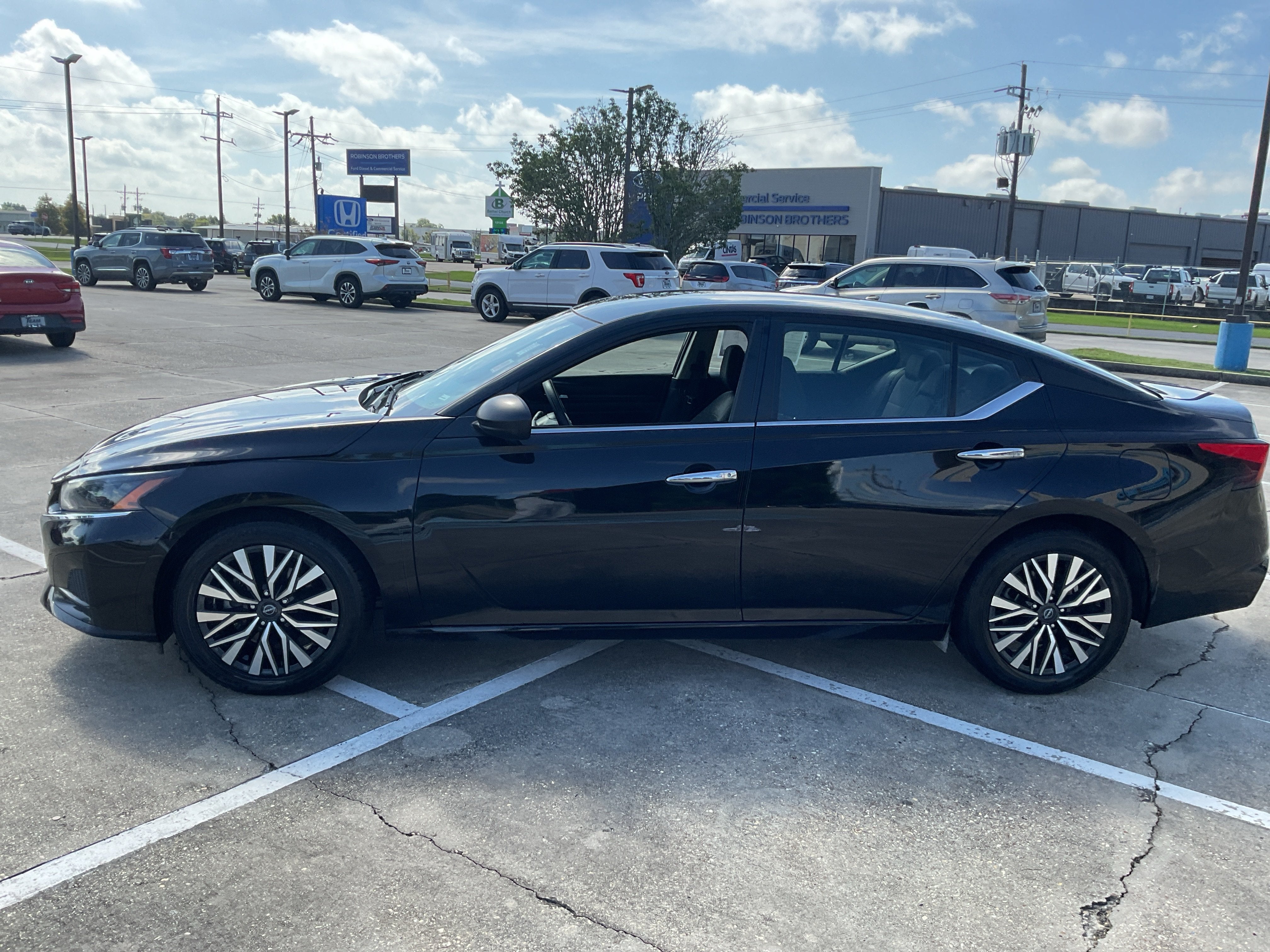 2025 Nissan Altima SV