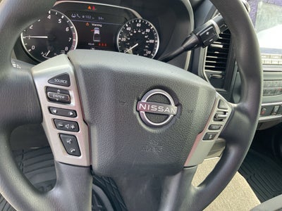 2023 Nissan Titan SV