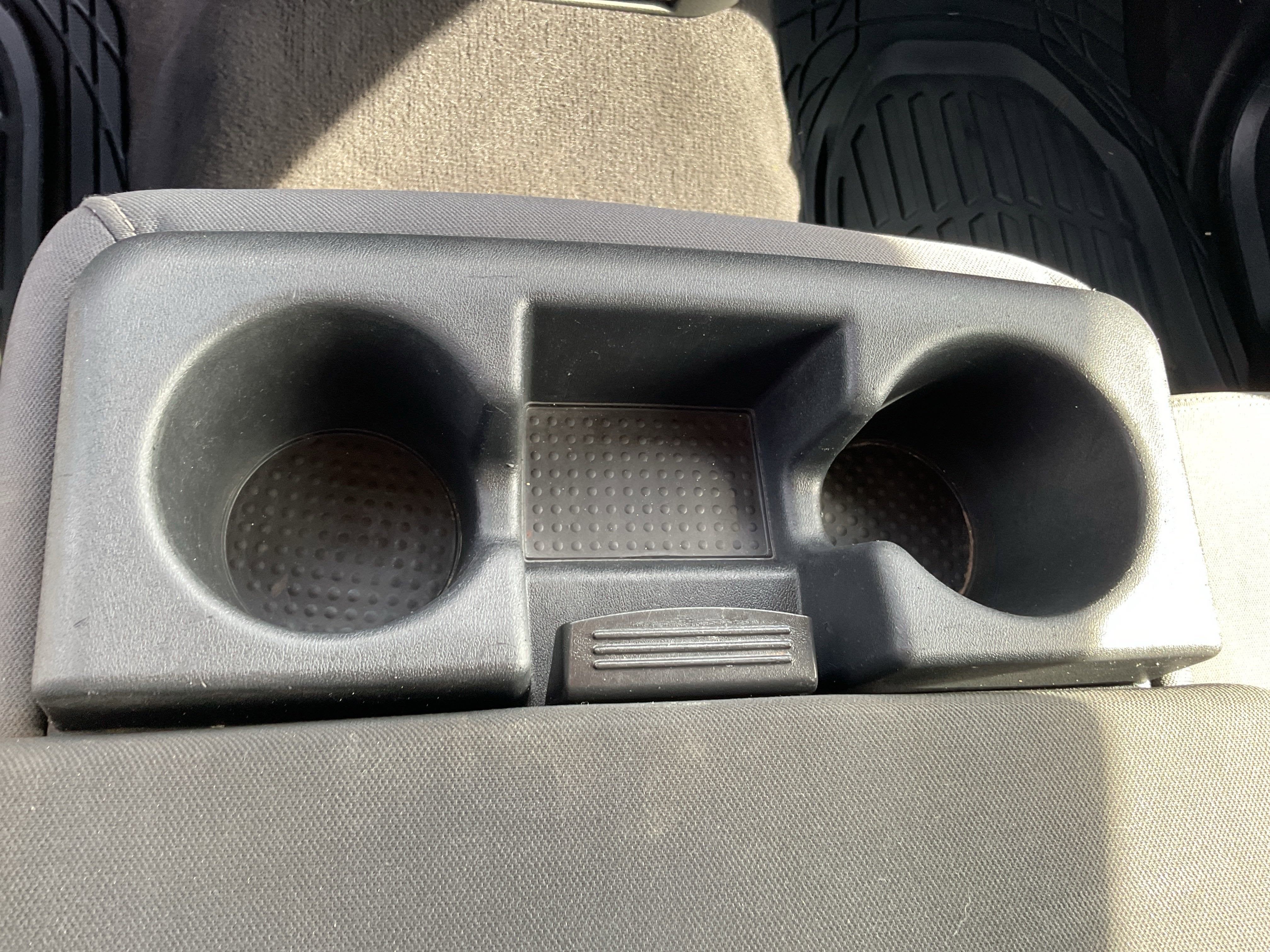 2023 Nissan Titan SV