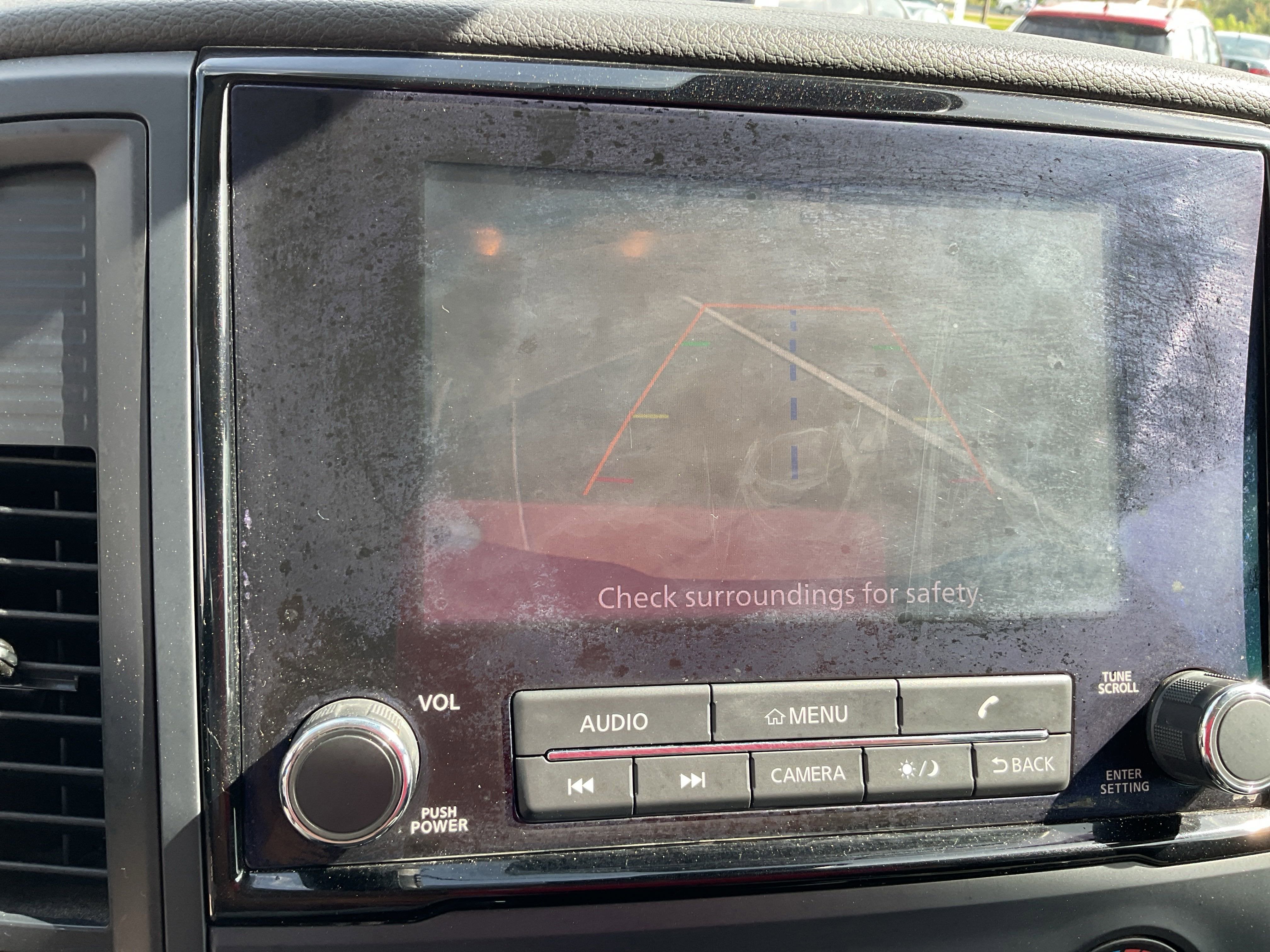 2023 Nissan Titan SV