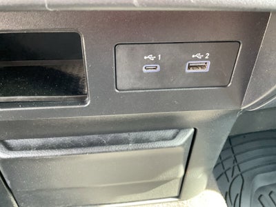 2023 Nissan Titan SV