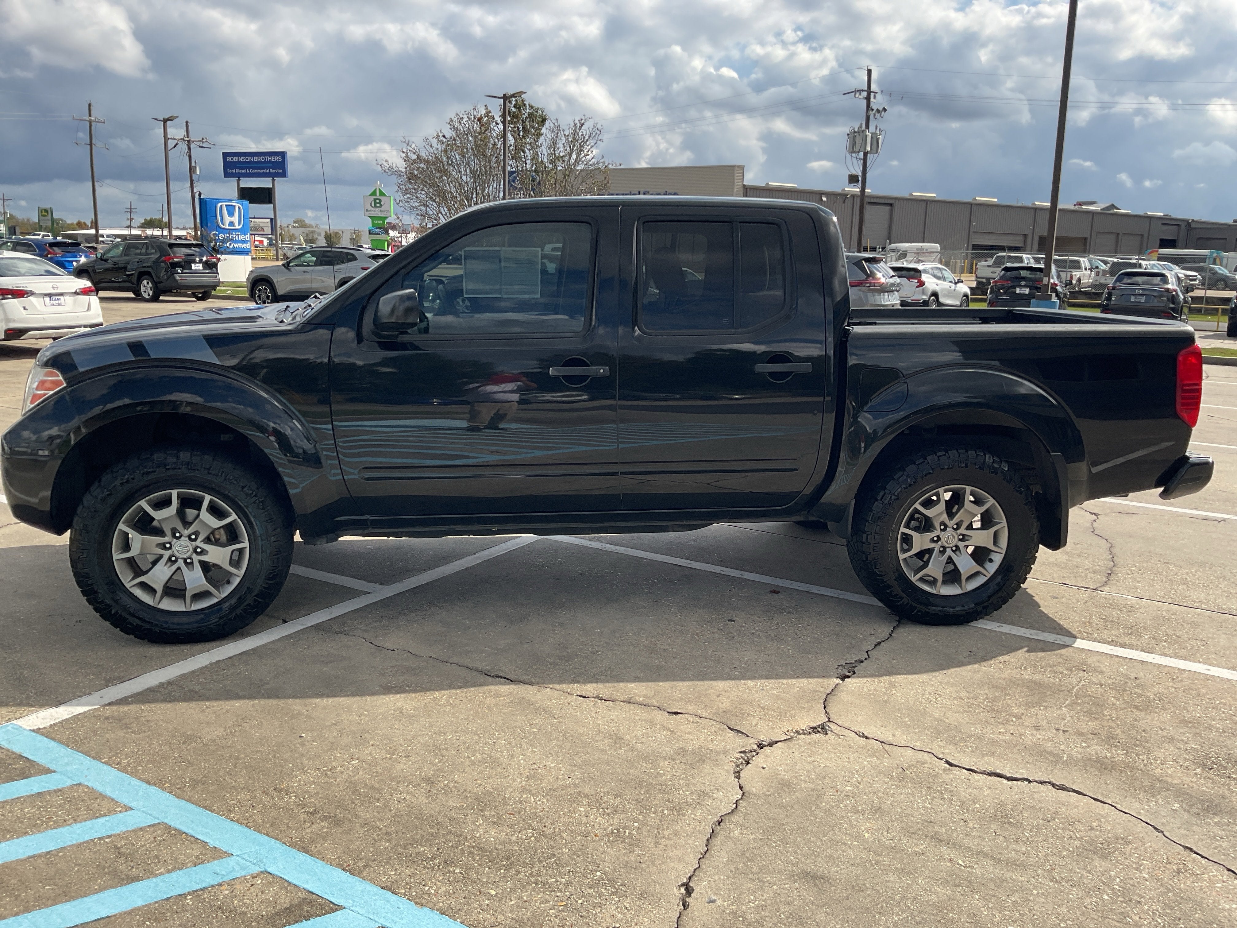 2021 Nissan Frontier SV