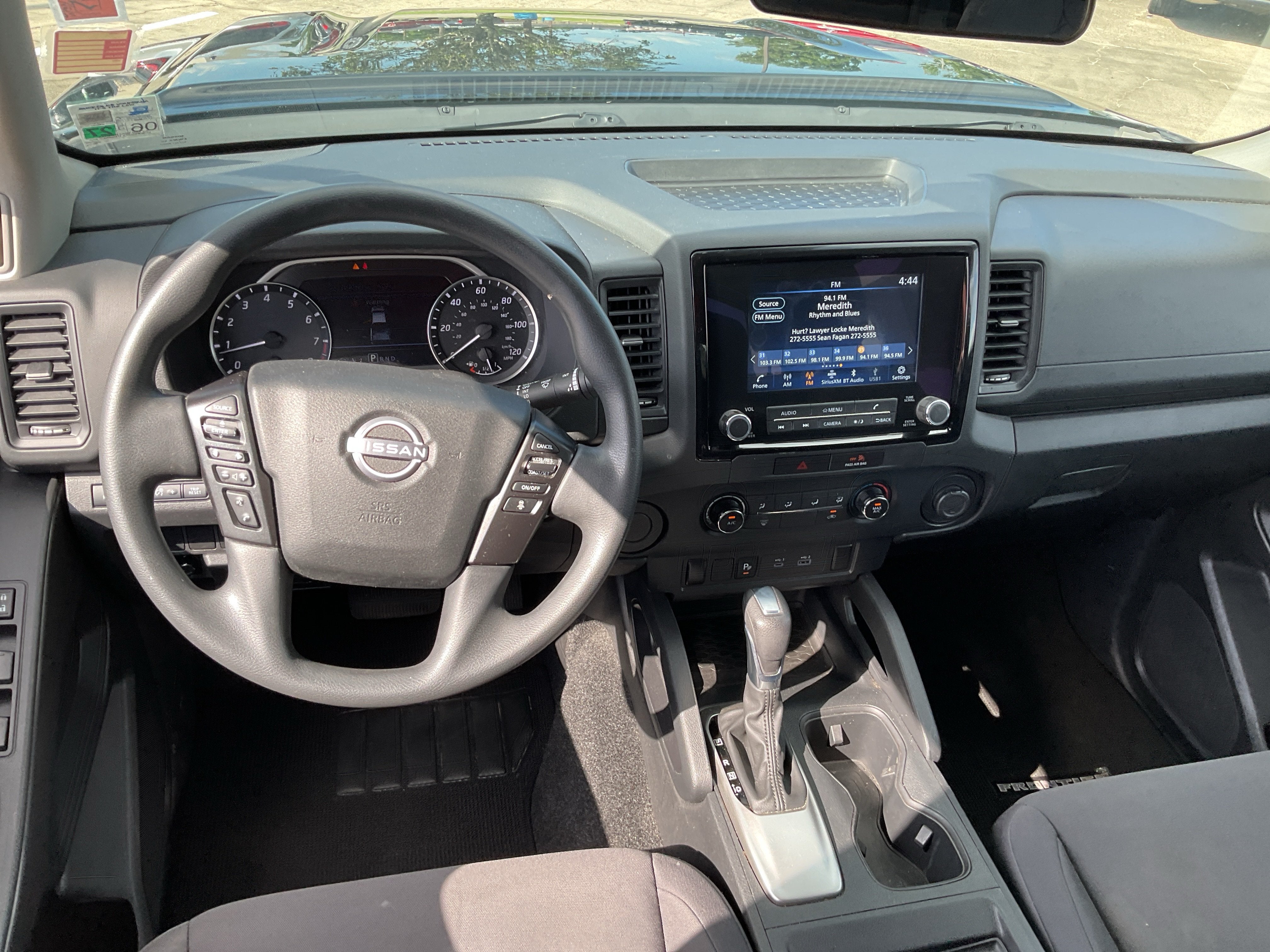 2022 Nissan Frontier S