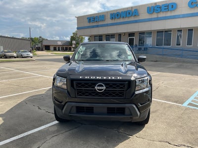 2022 Nissan Frontier S