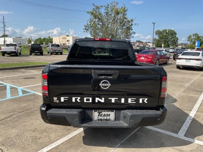 2022 Nissan Frontier S