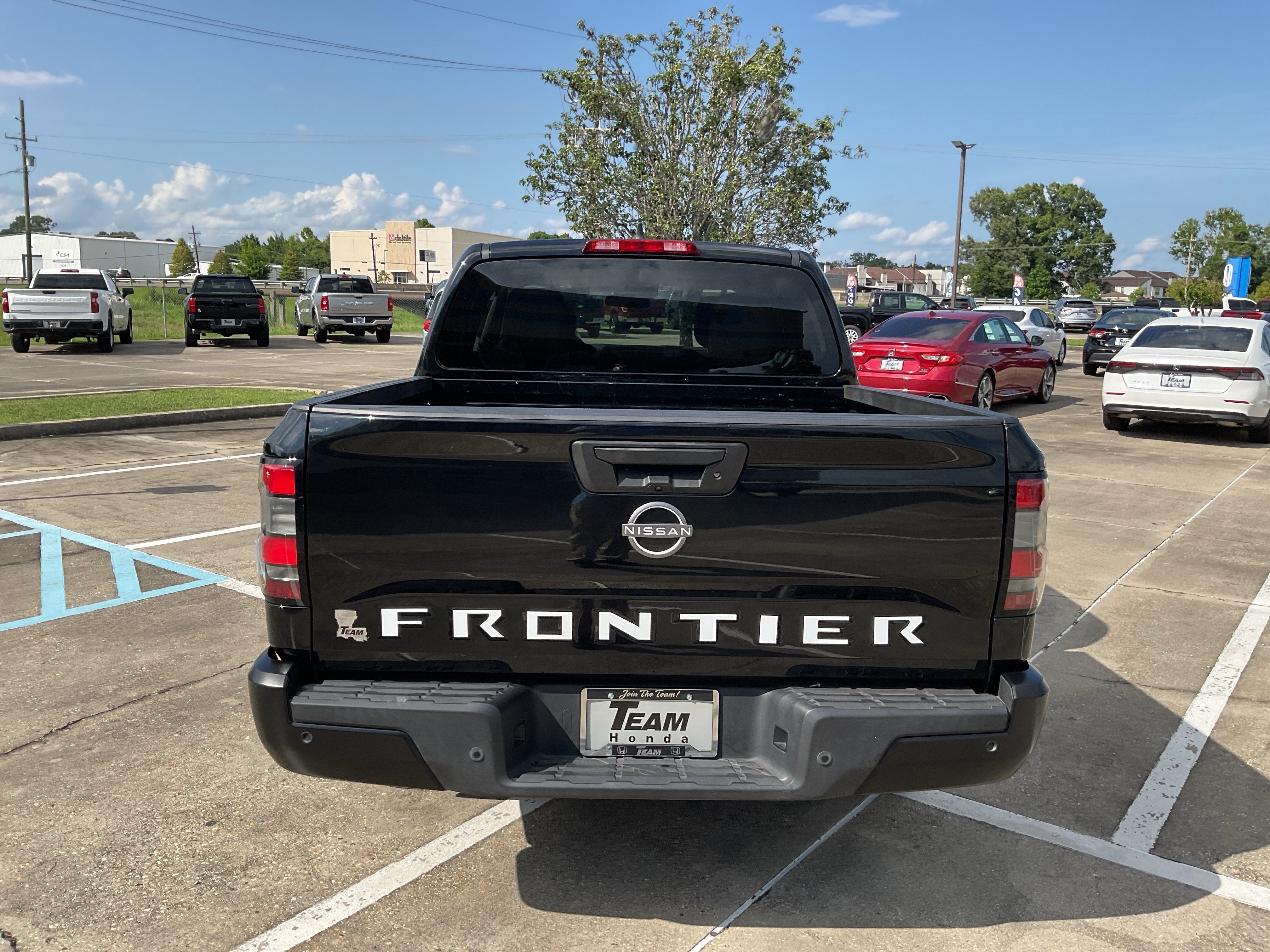 2022 Nissan Frontier S