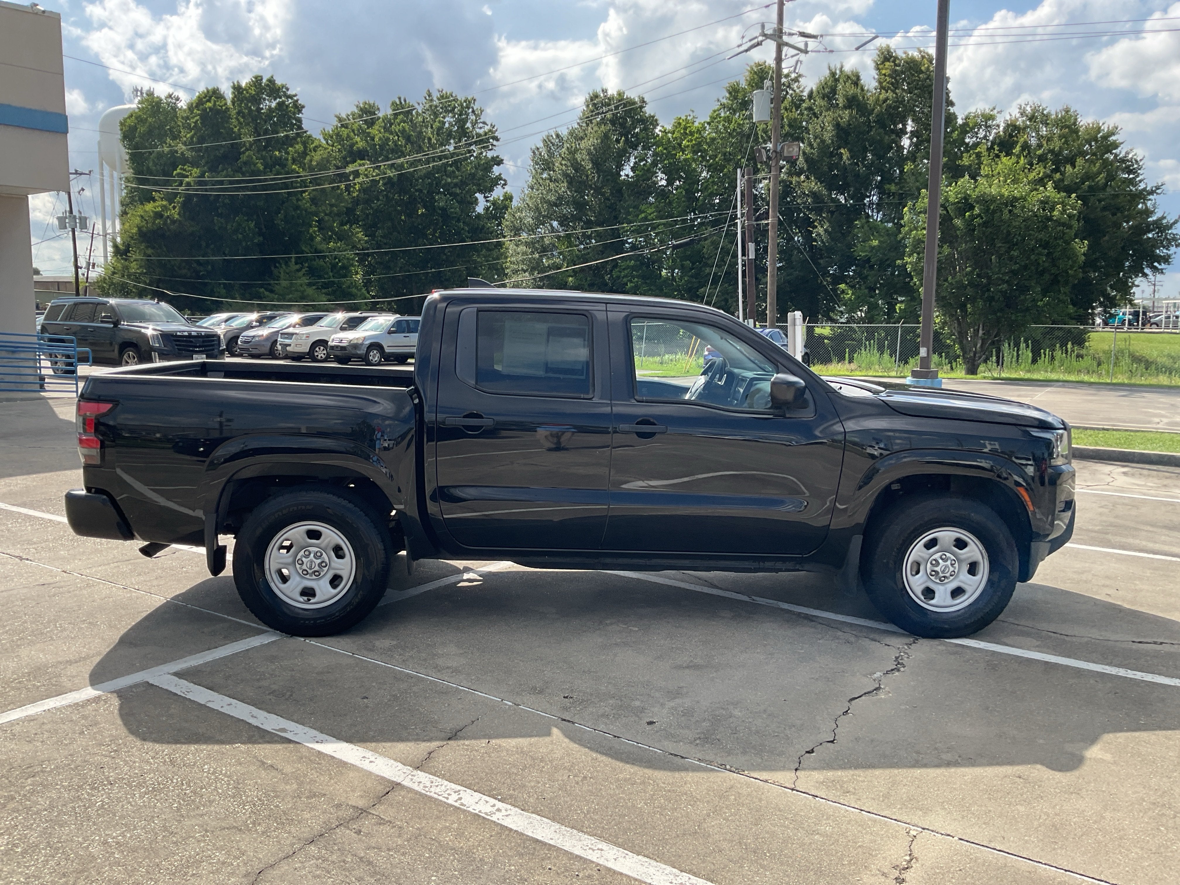 2022 Nissan Frontier S